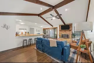 Single Family Residence For Sale in Mc Lennan County , 501 Aspen Incline Drive, Hewitt, Texas 76643, 4 Bedroom, 2 Bathroom, 2 Garage spaces, 1,944 Sqft, built in 1979, mls#21387994, Real Estate Agent in Hewitt, Homes For Sale in Mc Lennan county, Homes For Sale in Hewitt, Realtor in Hewitt Texas, Real Estate Brokerage Independent Realty Texas, Luminita Cordes Realtor