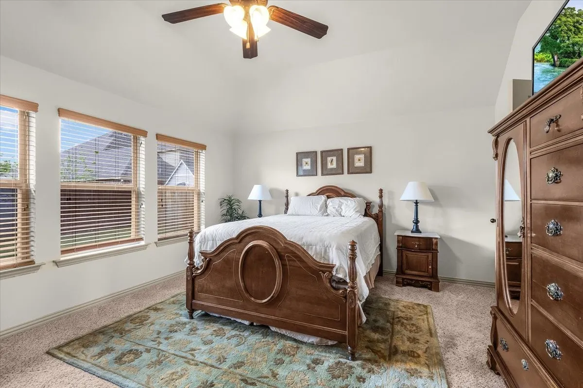 Single Family Residence For Sale in Parker County , 113 Cold Track Drive, Willow Park, Texas 76008, 4 Bedroom, 2 Bathroom, 2 Garage spaces, 2,106 Sqft, built in 2014, mls#21384328, Real Estate Agent in Willow Park, Homes For Sale in Parker county, Homes For Sale in Willow Park, Realtor in Willow Park Texas, Real Estate Brokerage Independent Realty Texas, Luminita Cordes Realtor