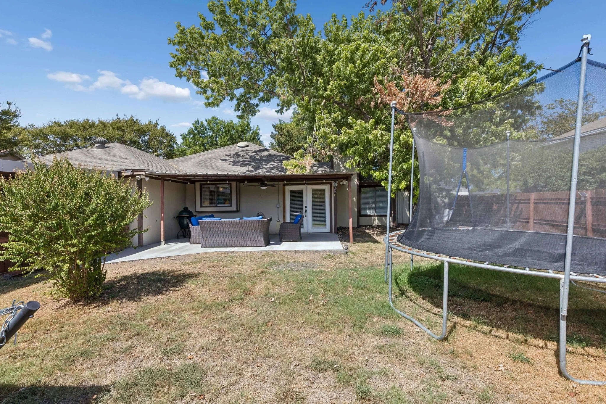 Single Family Residence For Sale in Dallas County , 7808 Cornell Drive, Rowlett, Texas 75088, 4 Bedroom, 3 Bathroom, Garage spaces, 1,735 Sqft, built in 1986, mls#21390685, Real Estate Agent in Rowlett, Homes For Sale in Dallas county, Homes For Sale in Rowlett, Realtor in Rowlett Texas, Real Estate Brokerage Independent Realty Texas, Luminita Cordes Realtor