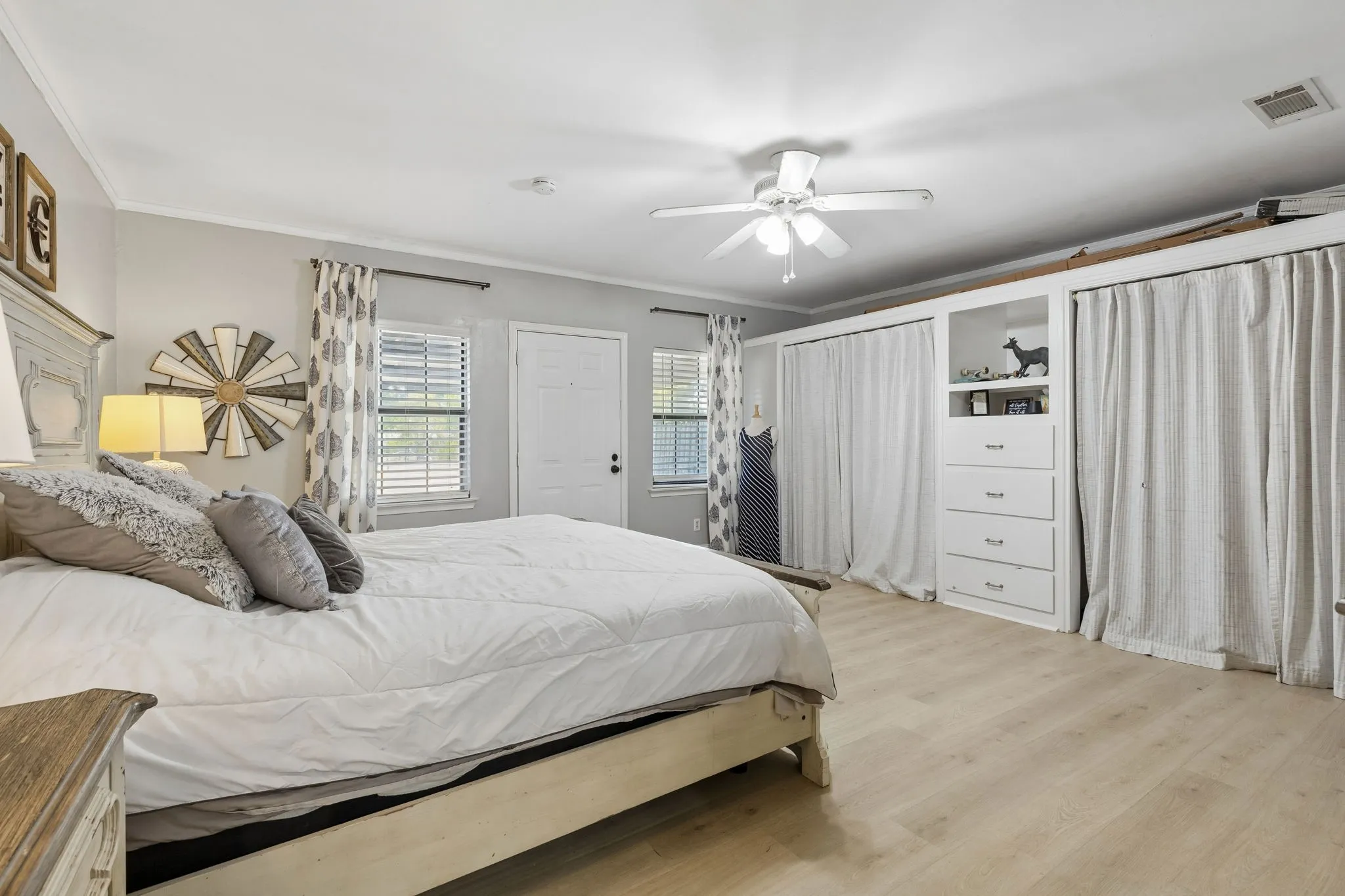 Single Family Residence For Sale in Dallas County , 7808 Cornell Drive, Rowlett, Texas 75088, 4 Bedroom, 3 Bathroom, Garage spaces, 1,735 Sqft, built in 1986, mls#21390685, Real Estate Agent in Rowlett, Homes For Sale in Dallas county, Homes For Sale in Rowlett, Realtor in Rowlett Texas, Real Estate Brokerage Independent Realty Texas, Luminita Cordes Realtor