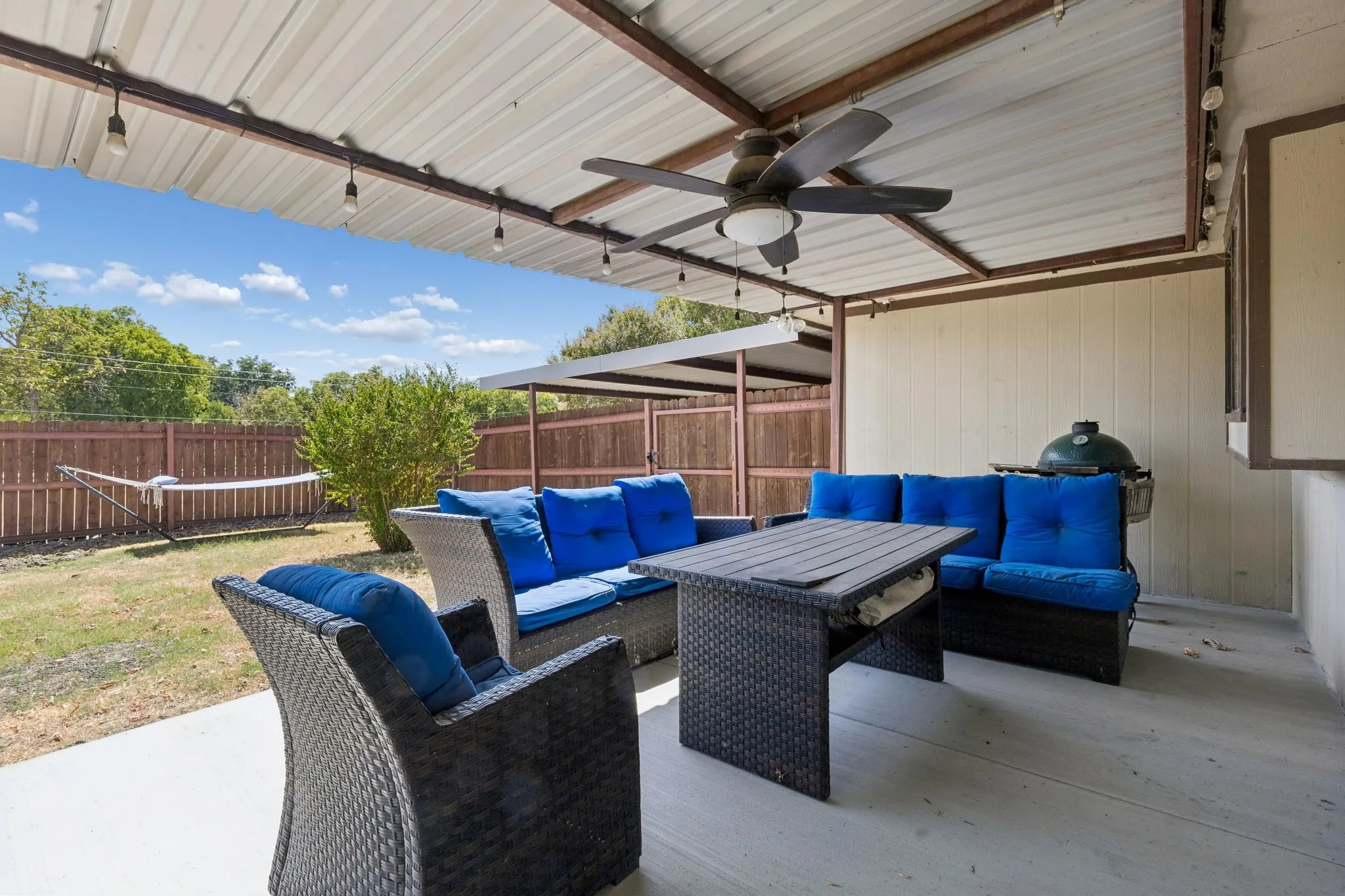 Single Family Residence For Sale in Dallas County , 7808 Cornell Drive, Rowlett, Texas 75088, 4 Bedroom, 3 Bathroom, Garage spaces, 1,735 Sqft, built in 1986, mls#21390685, Real Estate Agent in Rowlett, Homes For Sale in Dallas county, Homes For Sale in Rowlett, Realtor in Rowlett Texas, Real Estate Brokerage Independent Realty Texas, Luminita Cordes Realtor