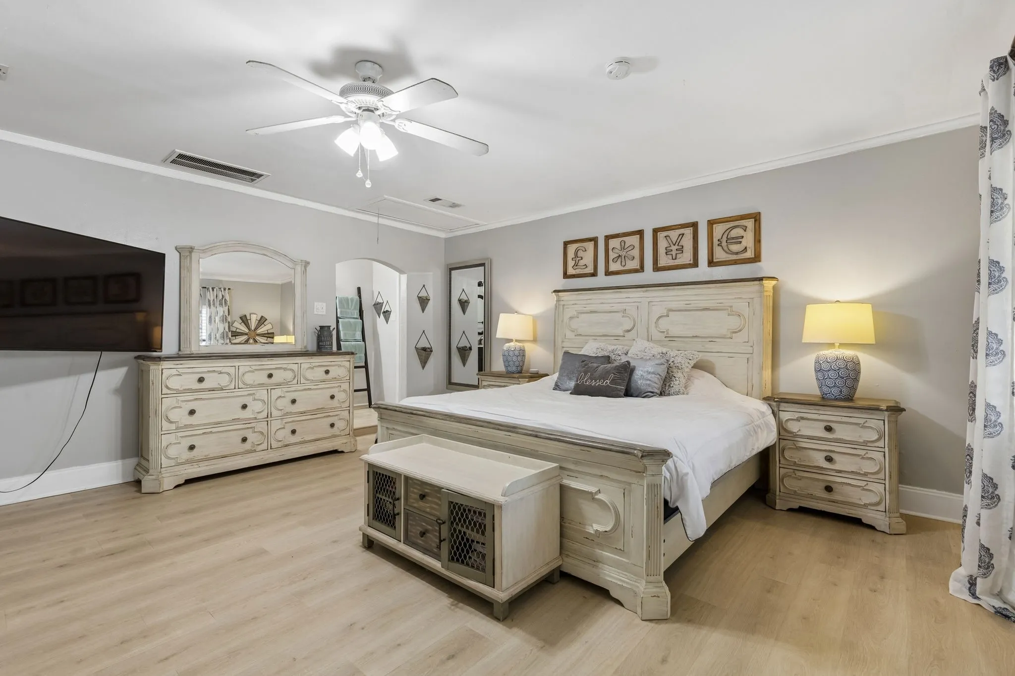Single Family Residence For Sale in Dallas County , 7808 Cornell Drive, Rowlett, Texas 75088, 4 Bedroom, 3 Bathroom, Garage spaces, 1,735 Sqft, built in 1986, mls#21390685, Real Estate Agent in Rowlett, Homes For Sale in Dallas county, Homes For Sale in Rowlett, Realtor in Rowlett Texas, Real Estate Brokerage Independent Realty Texas, Luminita Cordes Realtor