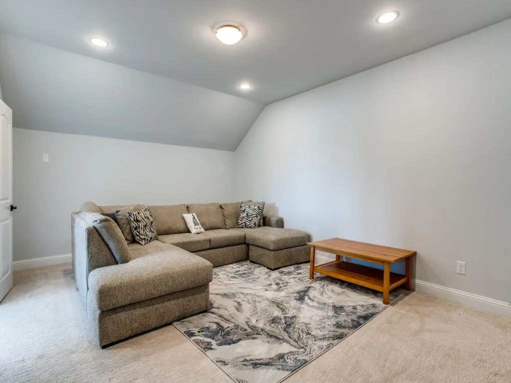 Single Family Residence For Sale in Collin County , 2700 Yarmouth Street, Celina, Texas 75009, 5 Bedroom, 5 Bathroom, 3 Garage spaces, 3,752 Sqft, built in 2021, mls#21390184, Real Estate Agent in Celina, Homes For Sale in Collin county, Homes For Sale in Celina, Realtor in Celina Texas, Real Estate Brokerage Independent Realty Texas, Luminita Cordes Realtor