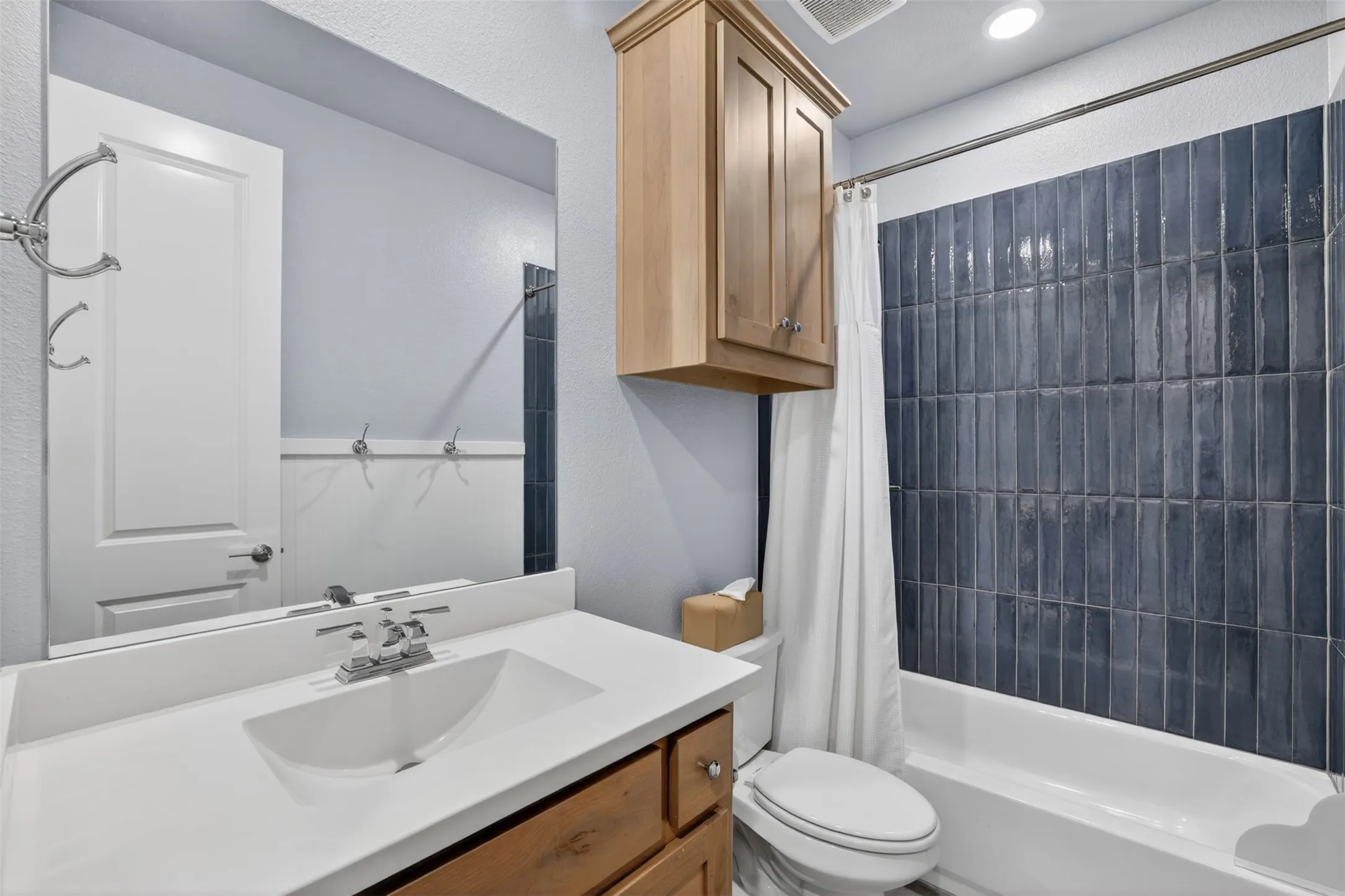 Single Family Residence For Sale in Collin County , 8504 Fannin Creek Trail, Mc Kinney, Texas 75071, 4 Bedroom, 3 Bathroom, 2 Garage spaces, 2,278 Sqft, built in 2024, mls#21390672, Real Estate Agent in Mc Kinney, Homes For Sale in Collin county, Homes For Sale in Mc Kinney, Realtor in Mc Kinney Texas, Real Estate Brokerage Independent Realty Texas, Luminita Cordes Realtor