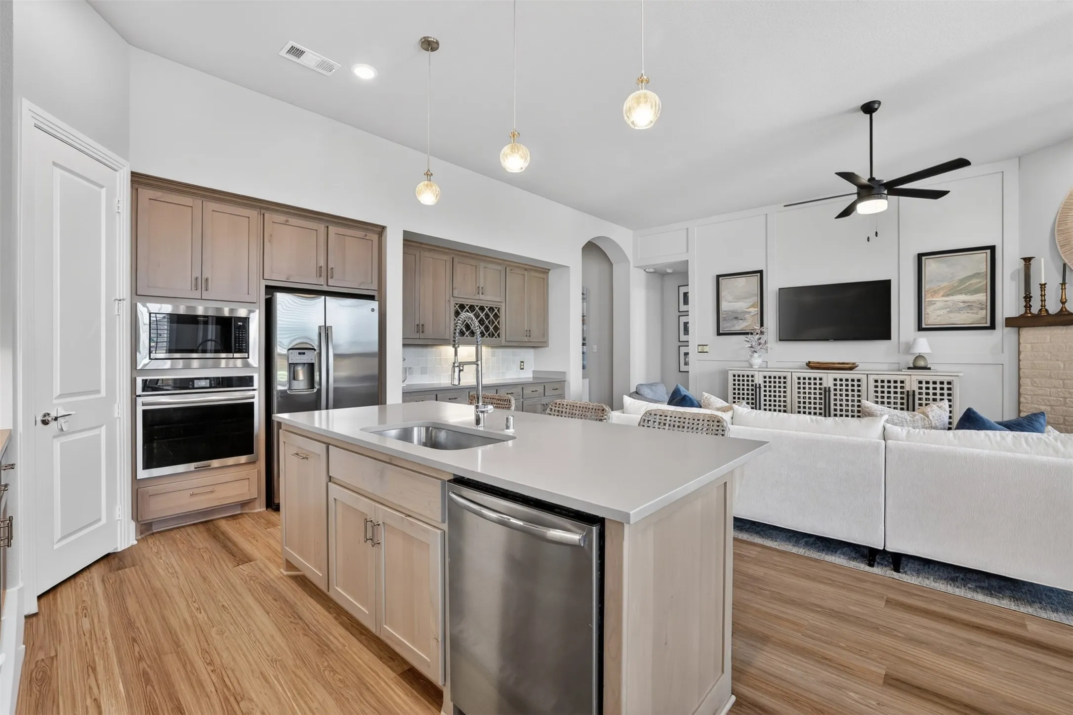 Single Family Residence For Sale in Collin County , 8504 Fannin Creek Trail, Mc Kinney, Texas 75071, 4 Bedroom, 3 Bathroom, 2 Garage spaces, 2,278 Sqft, built in 2024, mls#21390672, Real Estate Agent in Mc Kinney, Homes For Sale in Collin county, Homes For Sale in Mc Kinney, Realtor in Mc Kinney Texas, Real Estate Brokerage Independent Realty Texas, Luminita Cordes Realtor
