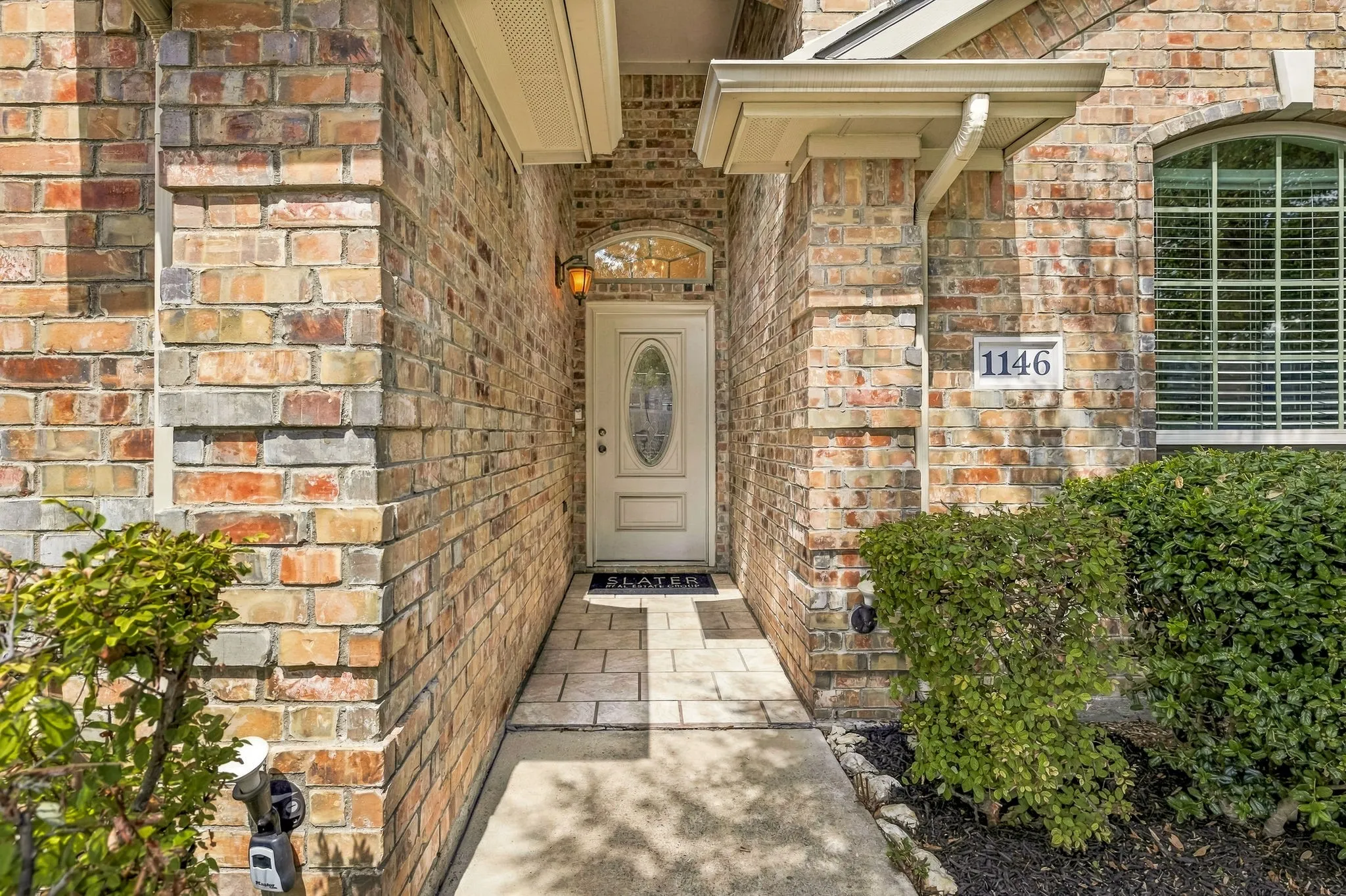 Single Family Residence For Sale in Dallas County , 1146 Calvert Drive, Cedar Hill, Texas 75104, 3 Bedroom, 2 Bathroom, 2 Garage spaces, 1,516 Sqft, built in 2015, mls#21384093, Real Estate Agent in Cedar Hill, Homes For Sale in Dallas county, Homes For Sale in Cedar Hill, Realtor in Cedar Hill Texas, Real Estate Brokerage Independent Realty Texas, Luminita Cordes Realtor