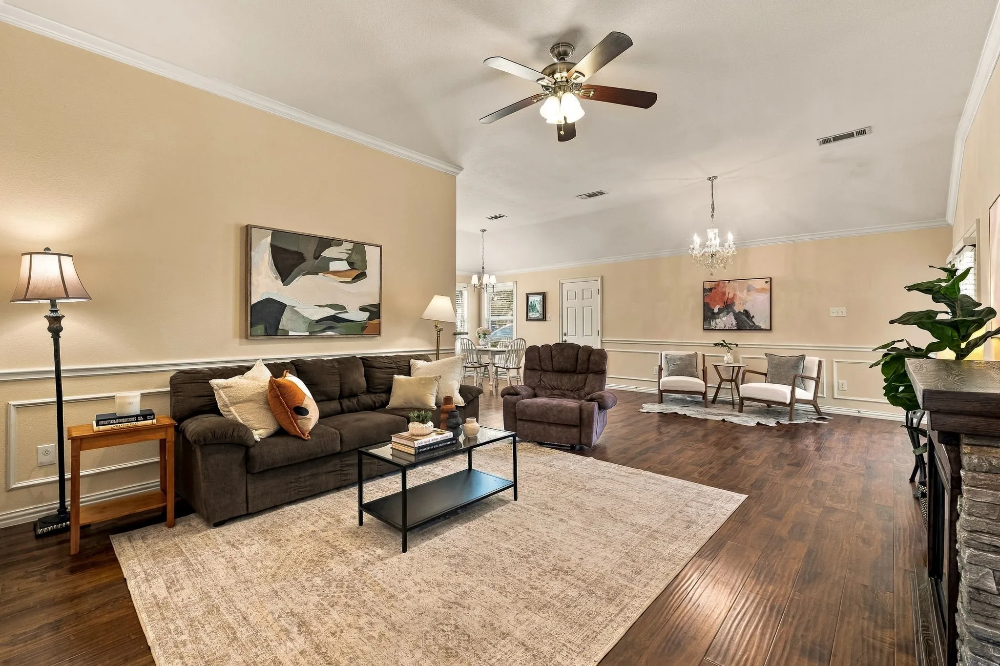 Single Family Residence For Sale in Dallas County , 1146 Calvert Drive, Cedar Hill, Texas 75104, 3 Bedroom, 2 Bathroom, 2 Garage spaces, 1,516 Sqft, built in 2015, mls#21384093, Real Estate Agent in Cedar Hill, Homes For Sale in Dallas county, Homes For Sale in Cedar Hill, Realtor in Cedar Hill Texas, Real Estate Brokerage Independent Realty Texas, Luminita Cordes Realtor