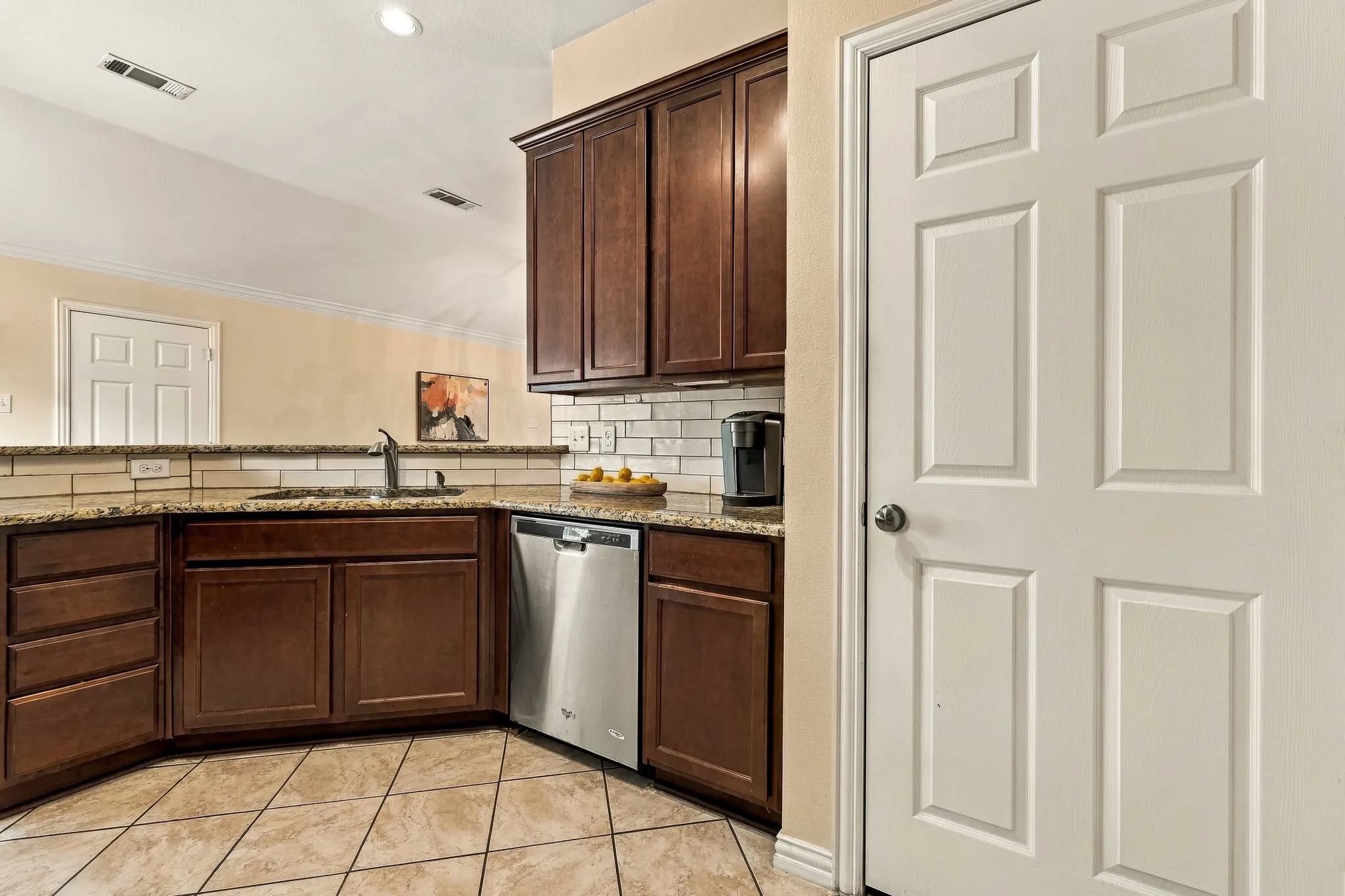 Single Family Residence For Sale in Dallas County , 1146 Calvert Drive, Cedar Hill, Texas 75104, 3 Bedroom, 2 Bathroom, 2 Garage spaces, 1,516 Sqft, built in 2015, mls#21384093, Real Estate Agent in Cedar Hill, Homes For Sale in Dallas county, Homes For Sale in Cedar Hill, Realtor in Cedar Hill Texas, Real Estate Brokerage Independent Realty Texas, Luminita Cordes Realtor