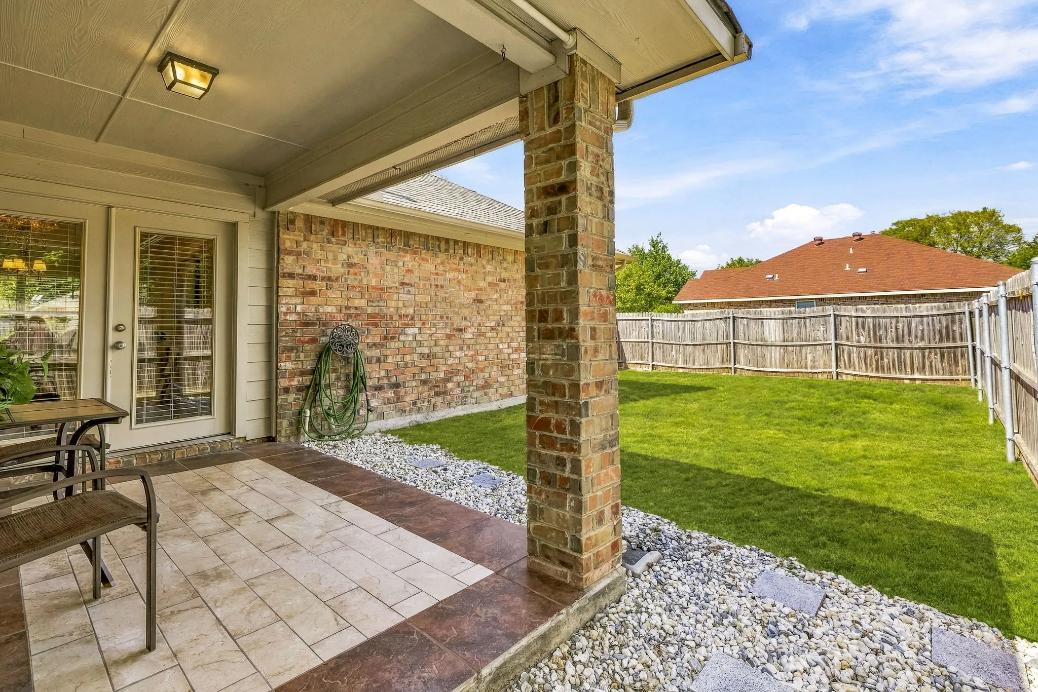 Single Family Residence For Sale in Dallas County , 1146 Calvert Drive, Cedar Hill, Texas 75104, 3 Bedroom, 2 Bathroom, 2 Garage spaces, 1,516 Sqft, built in 2015, mls#21384093, Real Estate Agent in Cedar Hill, Homes For Sale in Dallas county, Homes For Sale in Cedar Hill, Realtor in Cedar Hill Texas, Real Estate Brokerage Independent Realty Texas, Luminita Cordes Realtor