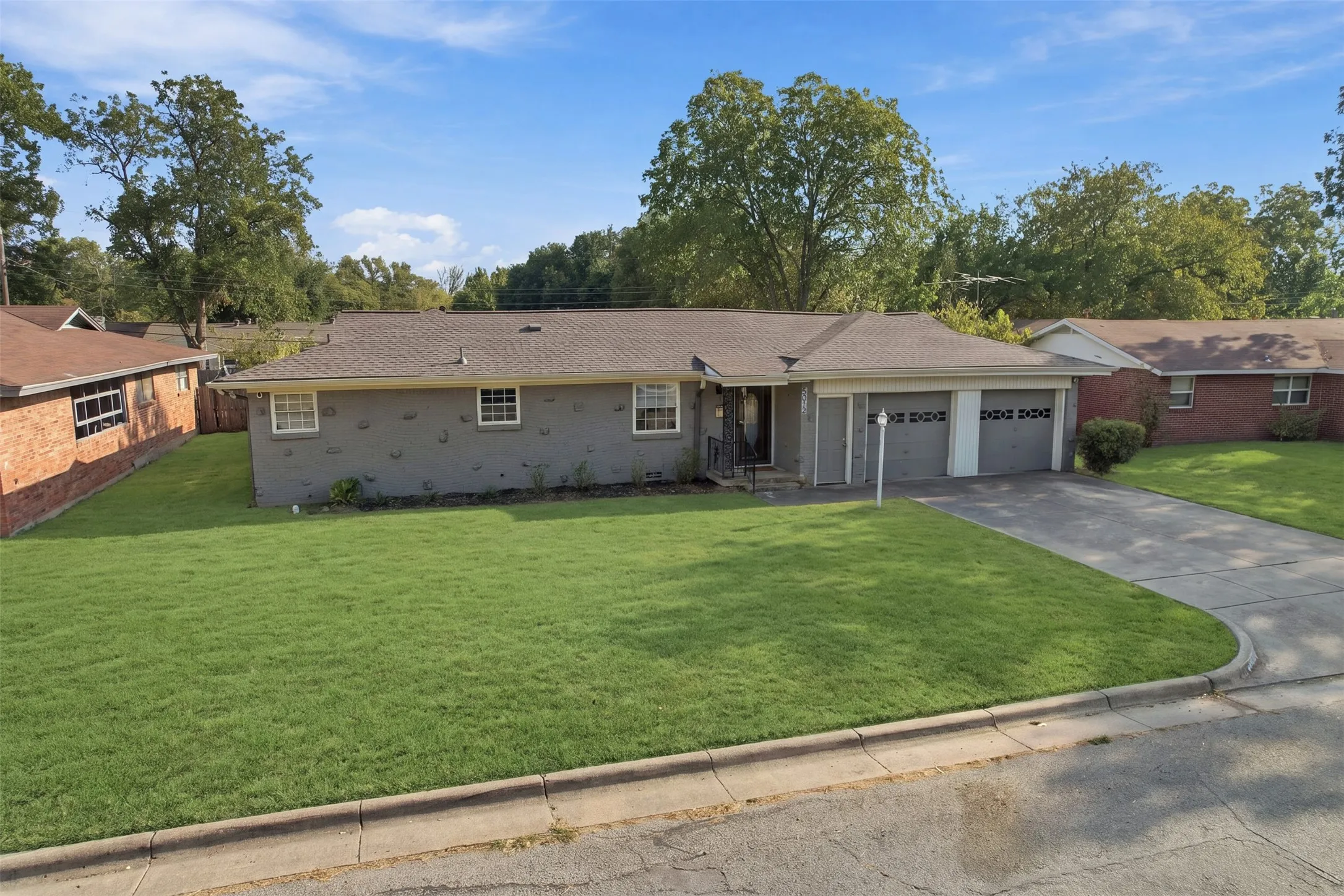 Single Family Residence For Sale in Tarrant County , 5012 Ira Street, Haltom City, Texas 76117, 3 Bedroom, 2 Bathroom, 2 Garage spaces, 1,285 Sqft, built in 1958, mls#21388927, Real Estate Agent in Haltom City, Homes For Sale in Tarrant county, Homes For Sale in Haltom City, Realtor in Haltom City Texas, Real Estate Brokerage Independent Realty Texas, Luminita Cordes Realtor