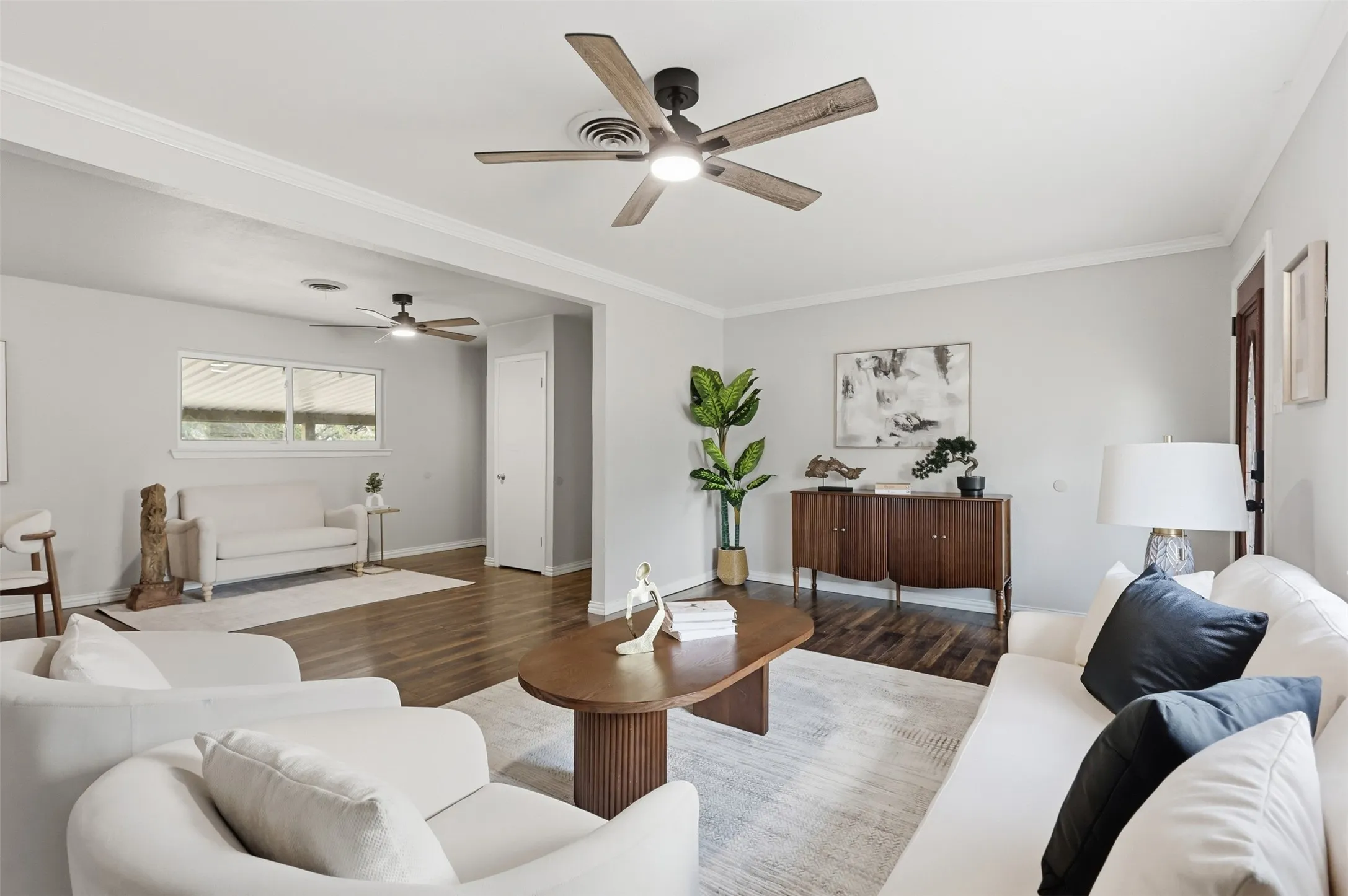 Single Family Residence For Sale in Tarrant County , 5012 Ira Street, Haltom City, Texas 76117, 3 Bedroom, 2 Bathroom, 2 Garage spaces, 1,285 Sqft, built in 1958, mls#21388927, Real Estate Agent in Haltom City, Homes For Sale in Tarrant county, Homes For Sale in Haltom City, Realtor in Haltom City Texas, Real Estate Brokerage Independent Realty Texas, Luminita Cordes Realtor