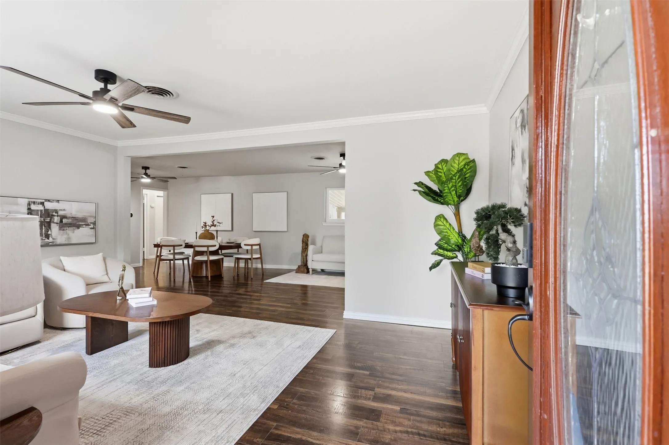 Single Family Residence For Sale in Tarrant County , 5012 Ira Street, Haltom City, Texas 76117, 3 Bedroom, 2 Bathroom, 2 Garage spaces, 1,285 Sqft, built in 1958, mls#21388927, Real Estate Agent in Haltom City, Homes For Sale in Tarrant county, Homes For Sale in Haltom City, Realtor in Haltom City Texas, Real Estate Brokerage Independent Realty Texas, Luminita Cordes Realtor