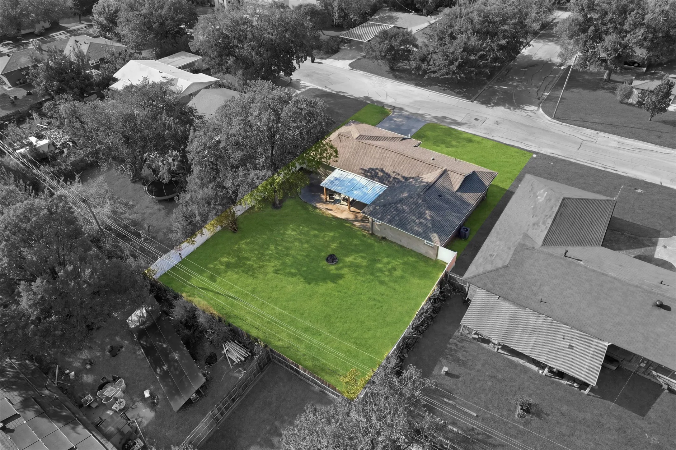 Single Family Residence For Sale in Tarrant County , 5012 Ira Street, Haltom City, Texas 76117, 3 Bedroom, 2 Bathroom, 2 Garage spaces, 1,285 Sqft, built in 1958, mls#21388927, Real Estate Agent in Haltom City, Homes For Sale in Tarrant county, Homes For Sale in Haltom City, Realtor in Haltom City Texas, Real Estate Brokerage Independent Realty Texas, Luminita Cordes Realtor