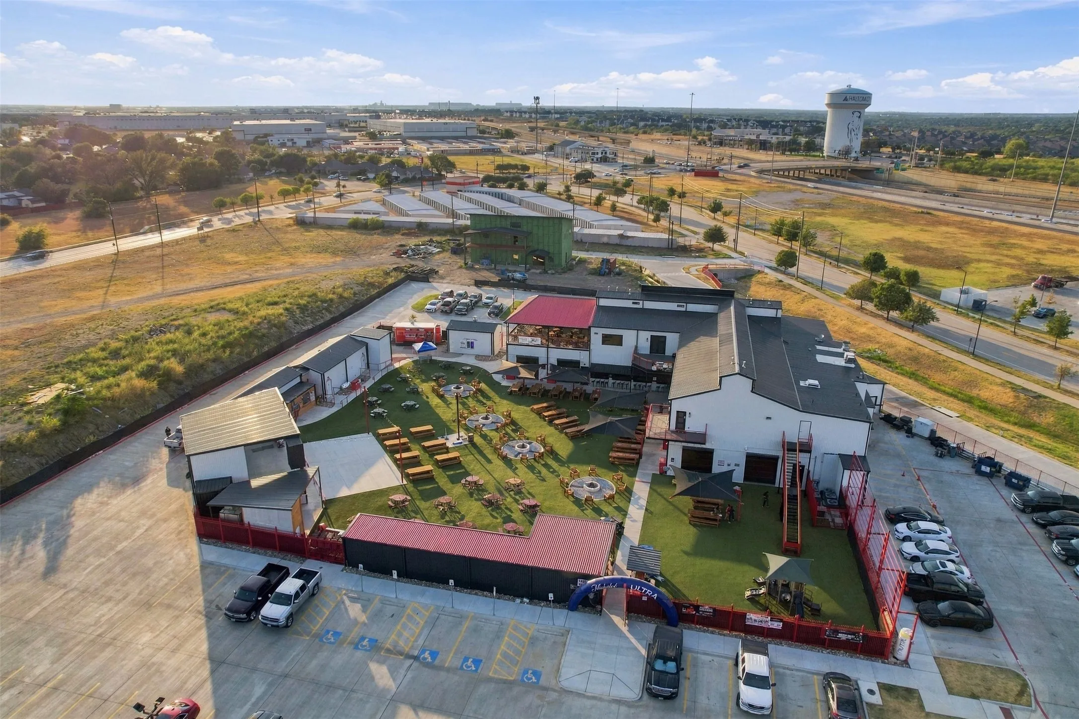 Single Family Residence For Sale in Tarrant County , 5012 Ira Street, Haltom City, Texas 76117, 3 Bedroom, 2 Bathroom, 2 Garage spaces, 1,285 Sqft, built in 1958, mls#21388927, Real Estate Agent in Haltom City, Homes For Sale in Tarrant county, Homes For Sale in Haltom City, Realtor in Haltom City Texas, Real Estate Brokerage Independent Realty Texas, Luminita Cordes Realtor