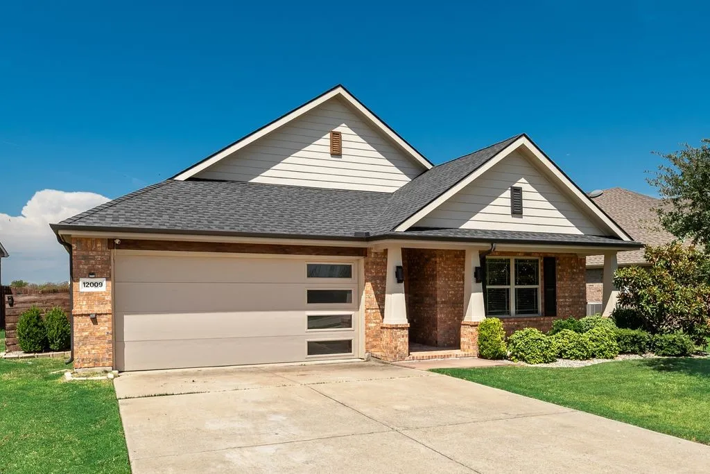 Single Family Residence For Rent in Denton County , 12009 Fairbanks Court, Frisco, Texas 75036, 4 Bedroom, 3 Bathroom, 2 Garage spaces, 2,143 Sqft, built in 2016, mls#21390688, Real Estate Agent in Frisco, Homes For Rent in Denton county, Homes For Rent in Frisco, Realtor in Frisco Texas, Real Estate Brokerage Independent Realty Texas, Luminita Cordes Realtor