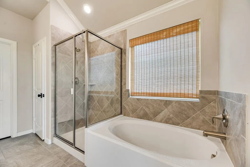 Single Family Residence For Rent in Denton County , 12009 Fairbanks Court, Frisco, Texas 75036, 4 Bedroom, 3 Bathroom, 2 Garage spaces, 2,143 Sqft, built in 2016, mls#21390688, Real Estate Agent in Frisco, Homes For Rent in Denton county, Homes For Rent in Frisco, Realtor in Frisco Texas, Real Estate Brokerage Independent Realty Texas, Luminita Cordes Realtor