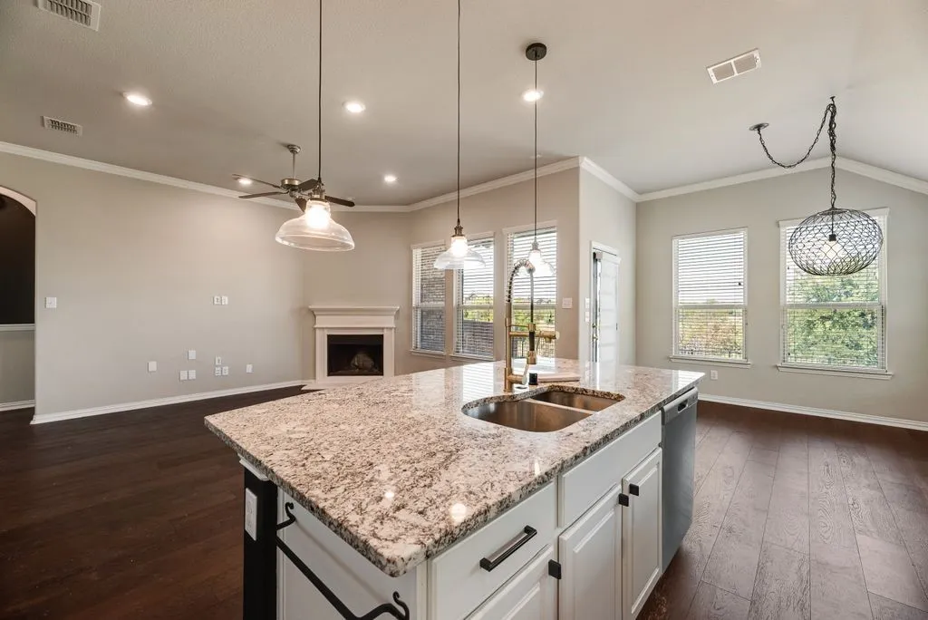 Single Family Residence For Rent in Denton County , 12009 Fairbanks Court, Frisco, Texas 75036, 4 Bedroom, 3 Bathroom, 2 Garage spaces, 2,143 Sqft, built in 2016, mls#21390688, Real Estate Agent in Frisco, Homes For Rent in Denton county, Homes For Rent in Frisco, Realtor in Frisco Texas, Real Estate Brokerage Independent Realty Texas, Luminita Cordes Realtor