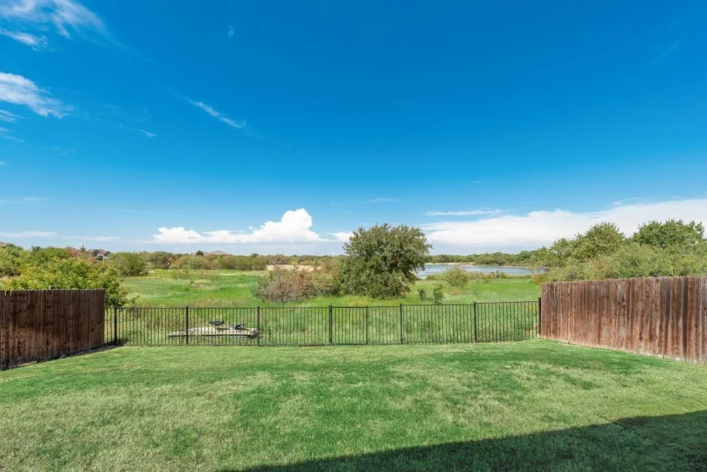 Single Family Residence For Rent in Denton County , 12009 Fairbanks Court, Frisco, Texas 75036, 4 Bedroom, 3 Bathroom, 2 Garage spaces, 2,143 Sqft, built in 2016, mls#21390688, Real Estate Agent in Frisco, Homes For Rent in Denton county, Homes For Rent in Frisco, Realtor in Frisco Texas, Real Estate Brokerage Independent Realty Texas, Luminita Cordes Realtor