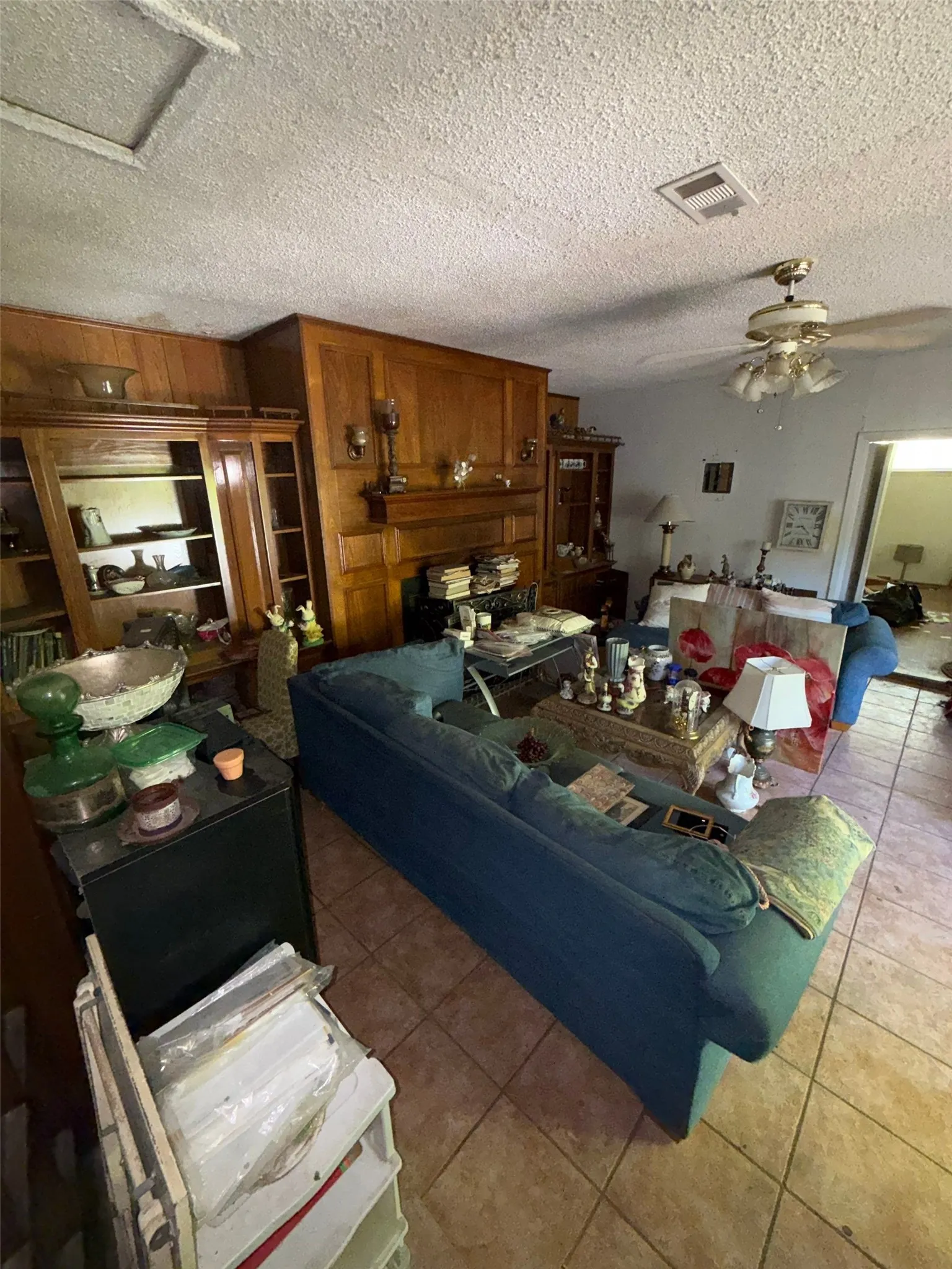Single Family Residence For Sale in Dallas County , 5515 Glen Forest Lane, Dallas, Texas 75241, 4 Bedroom, 2 Bathroom, Garage spaces, 1,758 Sqft, built in 1964, mls#21390698, Real Estate Agent in Dallas, Homes For Sale in Dallas county, Homes For Sale in Dallas, Realtor in Dallas Texas, Real Estate Brokerage Independent Realty Texas, Luminita Cordes Realtor