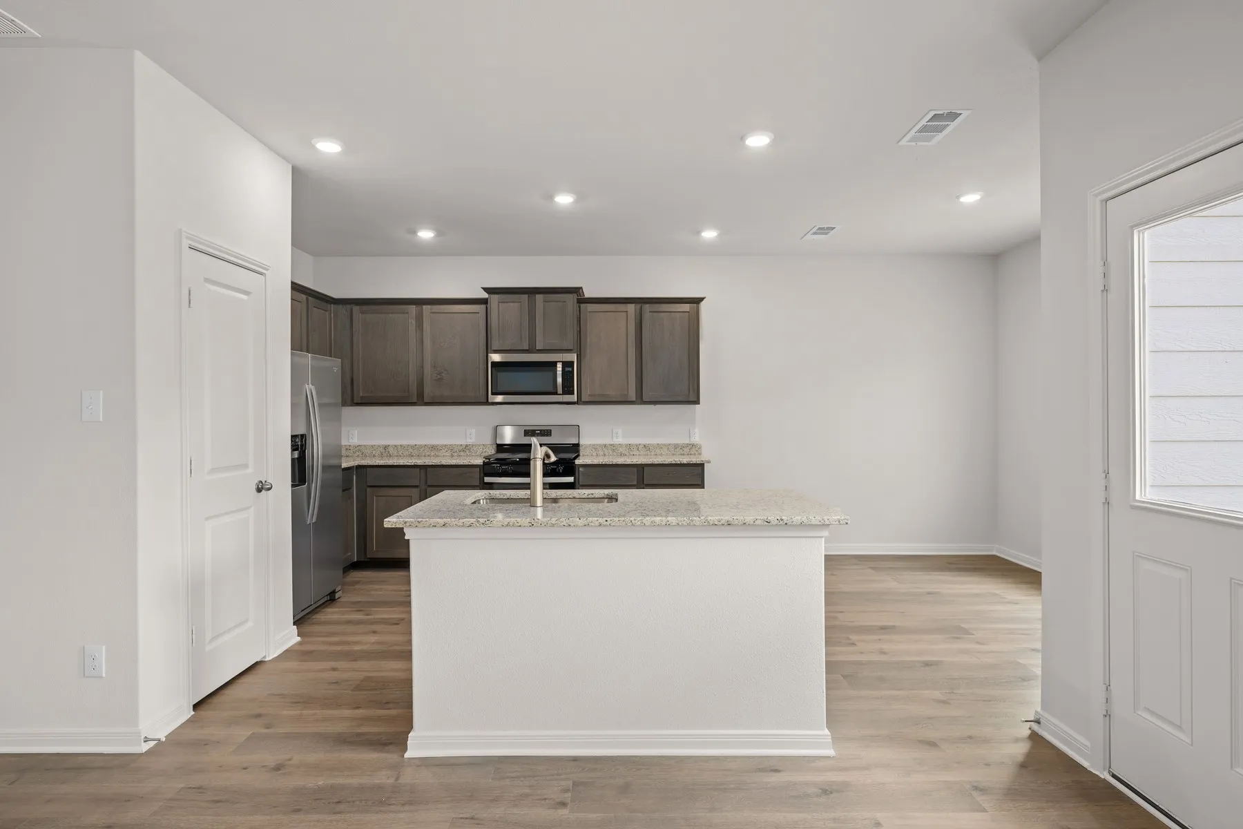 Single Family Residence For Sale in Johnson County , 301 Revolution Drive, Venus, Texas 76084, 3 Bedroom, 3 Bathroom, 2 Garage spaces, 1,626 Sqft, built in 2026, mls#21390751, Real Estate Agent in Venus, Homes For Sale in Johnson county, Homes For Sale in Venus, Realtor in Venus Texas, Real Estate Brokerage Independent Realty Texas, Luminita Cordes Realtor