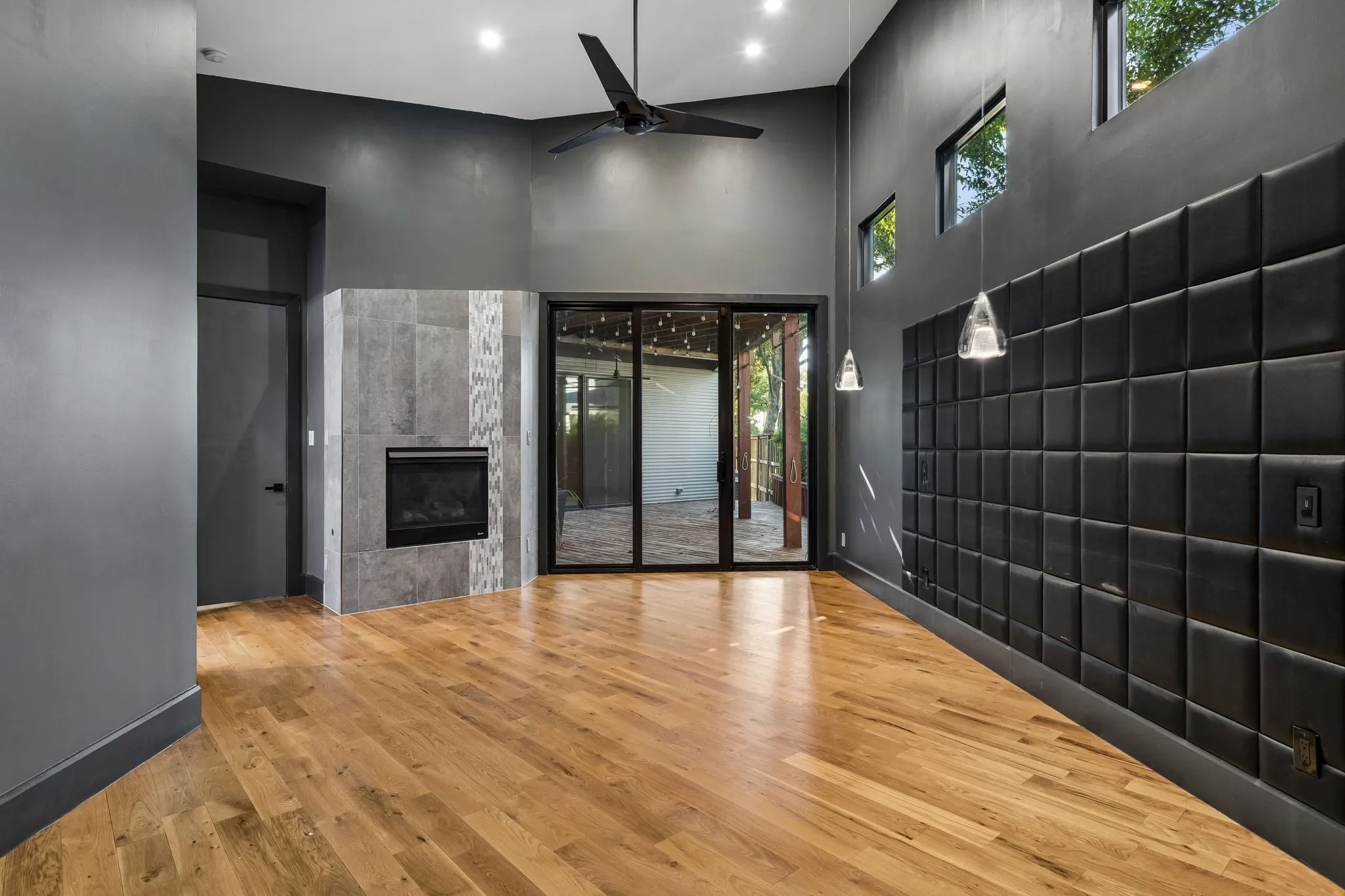 Single Family Residence For Rent in Dallas County , 8546 Glencrest Lane, Dallas, Texas 75209, 4 Bedroom, 5 Bathroom, 2 Garage spaces, 4,404 Sqft, built in 2020, mls#21390360, Real Estate Agent in Dallas, Homes For Rent in Dallas county, Homes For Rent in Dallas, Realtor in Dallas Texas, Real Estate Brokerage Independent Realty Texas, Luminita Cordes Realtor