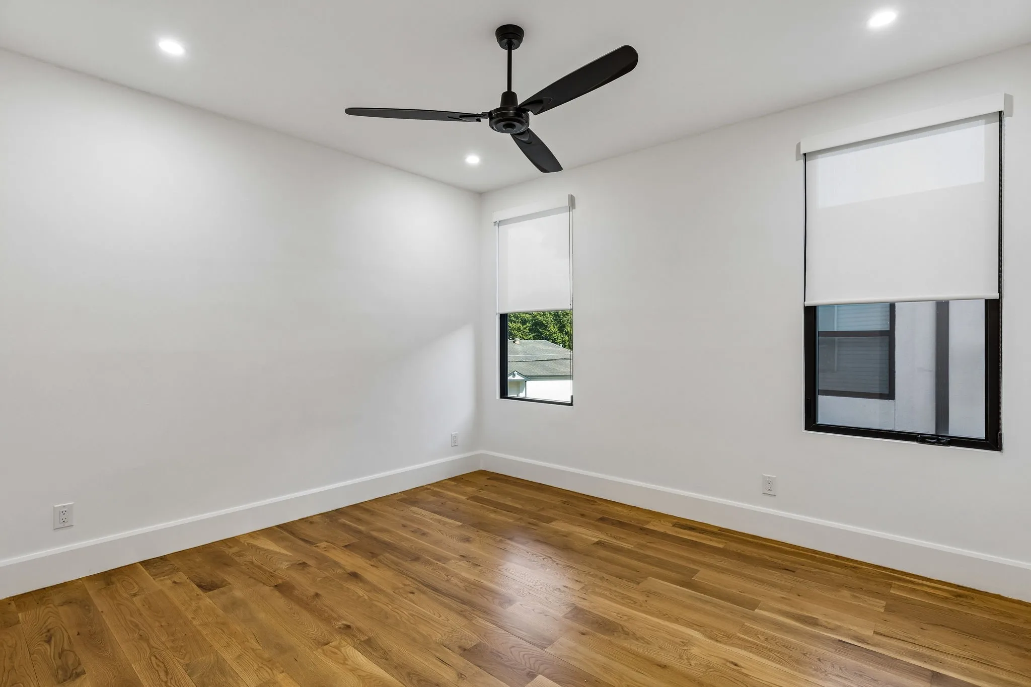 Single Family Residence For Rent in Dallas County , 8546 Glencrest Lane, Dallas, Texas 75209, 4 Bedroom, 5 Bathroom, 2 Garage spaces, 4,404 Sqft, built in 2020, mls#21390360, Real Estate Agent in Dallas, Homes For Rent in Dallas county, Homes For Rent in Dallas, Realtor in Dallas Texas, Real Estate Brokerage Independent Realty Texas, Luminita Cordes Realtor