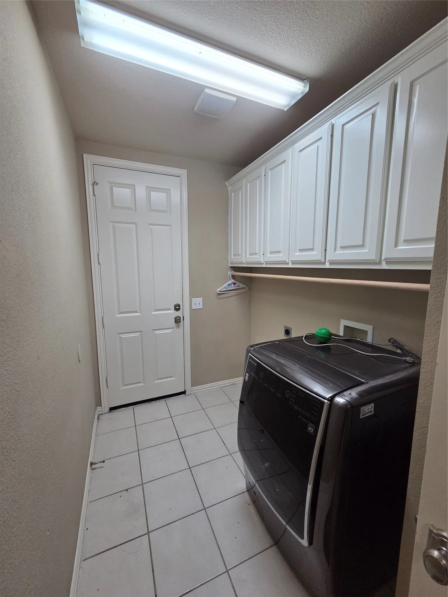 Single Family Residence For Rent in Denton County , 1670 Oak Ridge Drive, Corinth, Texas 76210, 4 Bedroom, 3 Bathroom, 3 Garage spaces, 3,121 Sqft, built in 1999, mls#21390765, Real Estate Agent in Corinth, Homes For Rent in Denton county, Homes For Rent in Corinth, Realtor in Corinth Texas, Real Estate Brokerage Independent Realty Texas, Luminita Cordes Realtor