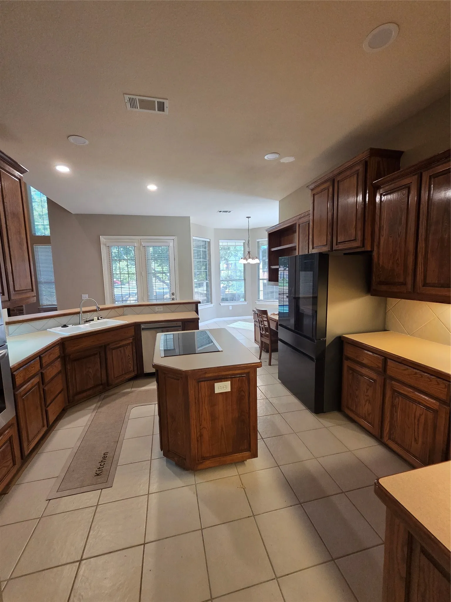 Single Family Residence For Rent in Denton County , 1670 Oak Ridge Drive, Corinth, Texas 76210, 4 Bedroom, 3 Bathroom, 3 Garage spaces, 3,121 Sqft, built in 1999, mls#21390765, Real Estate Agent in Corinth, Homes For Rent in Denton county, Homes For Rent in Corinth, Realtor in Corinth Texas, Real Estate Brokerage Independent Realty Texas, Luminita Cordes Realtor
