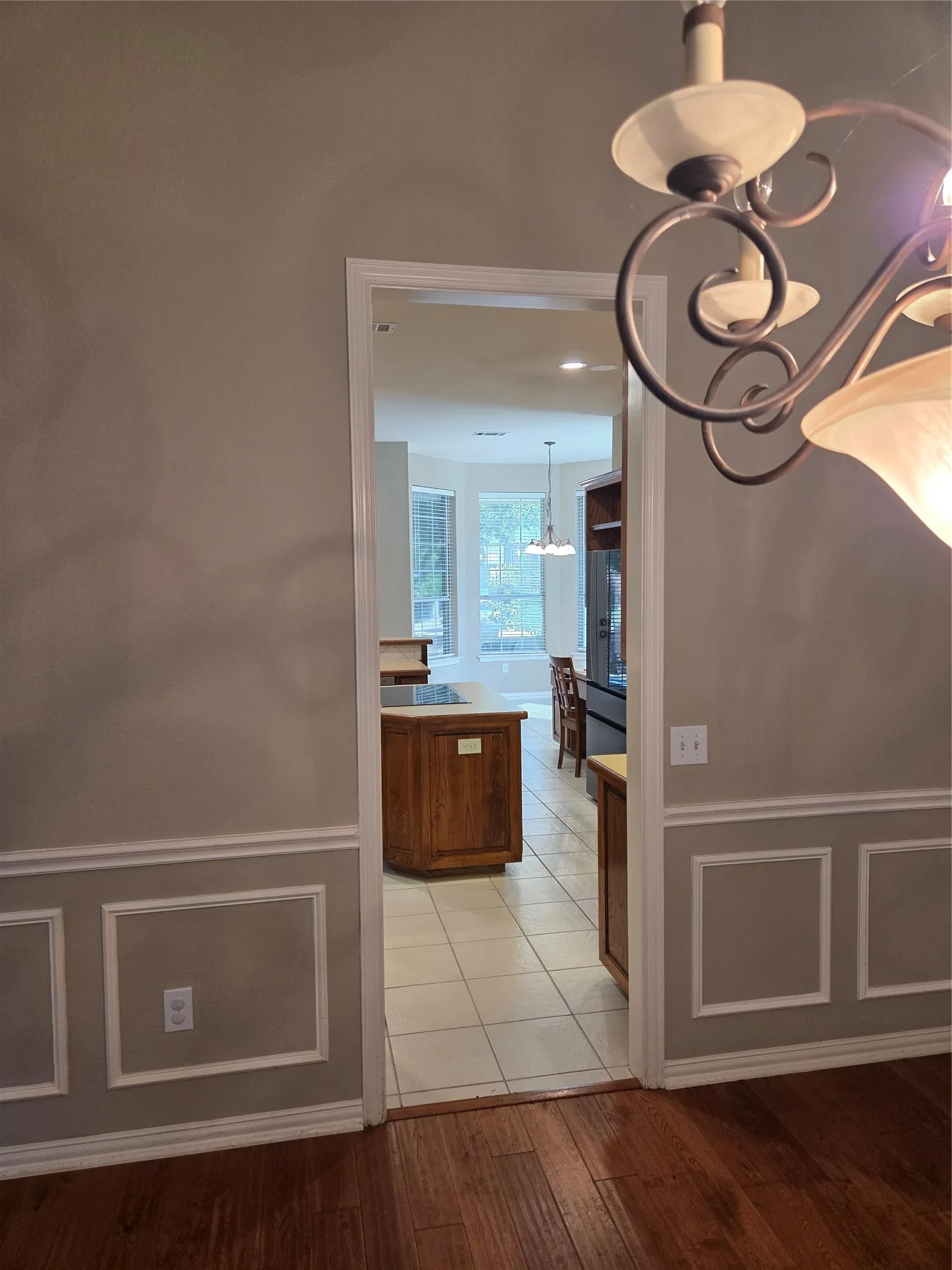 Single Family Residence For Rent in Denton County , 1670 Oak Ridge Drive, Corinth, Texas 76210, 4 Bedroom, 3 Bathroom, 3 Garage spaces, 3,121 Sqft, built in 1999, mls#21390765, Real Estate Agent in Corinth, Homes For Rent in Denton county, Homes For Rent in Corinth, Realtor in Corinth Texas, Real Estate Brokerage Independent Realty Texas, Luminita Cordes Realtor