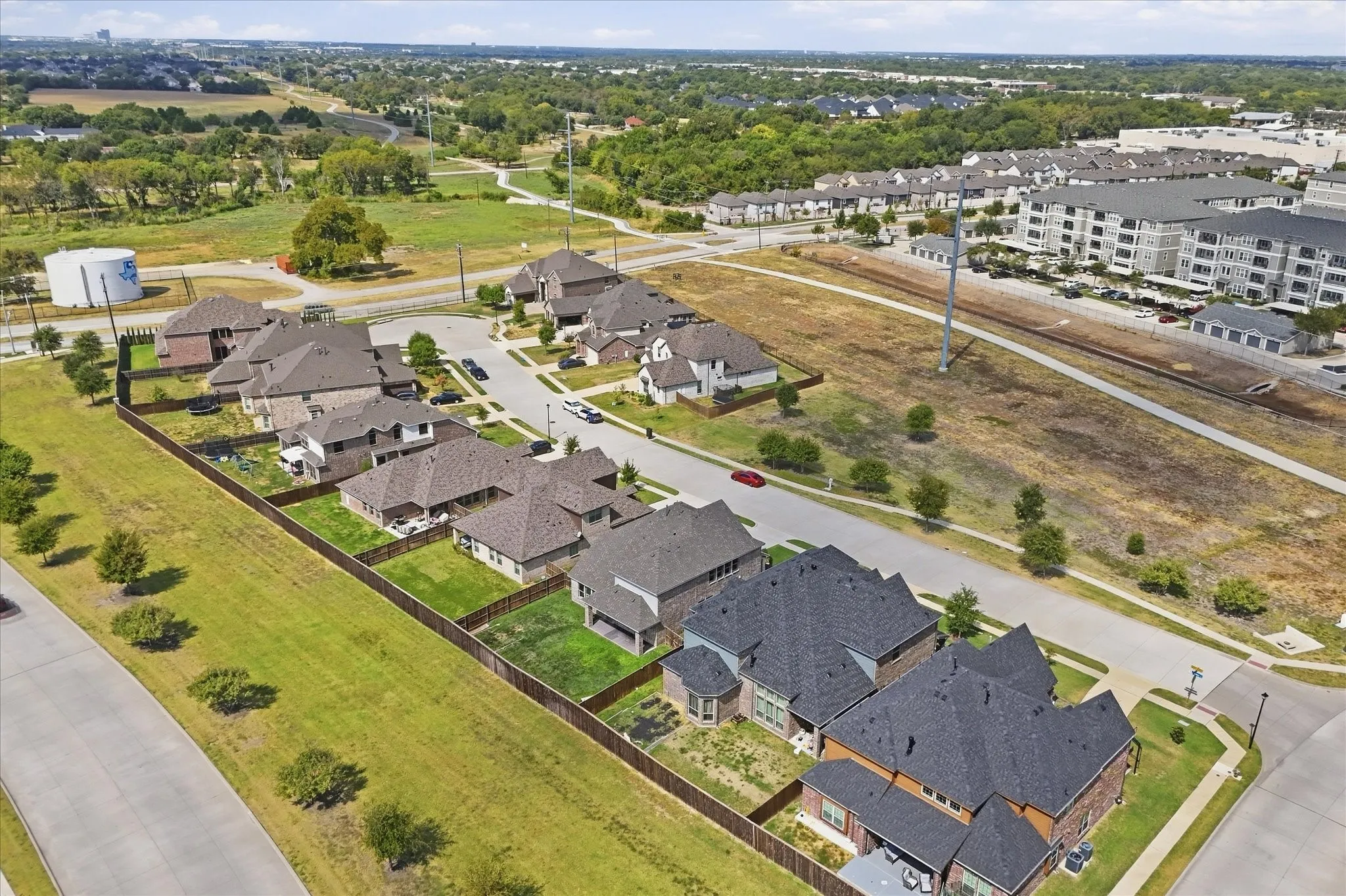 Single Family Residence For Sale in Collin County , 3405 Melrose Court, Wylie, Texas 75098, 4 Bedroom, 4 Bathroom, 2 Garage spaces, 3,098 Sqft, built in 2020, mls#21390589, Real Estate Agent in Wylie, Homes For Sale in Collin county, Homes For Sale in Wylie, Realtor in Wylie Texas, Real Estate Brokerage Independent Realty Texas, Luminita Cordes Realtor
