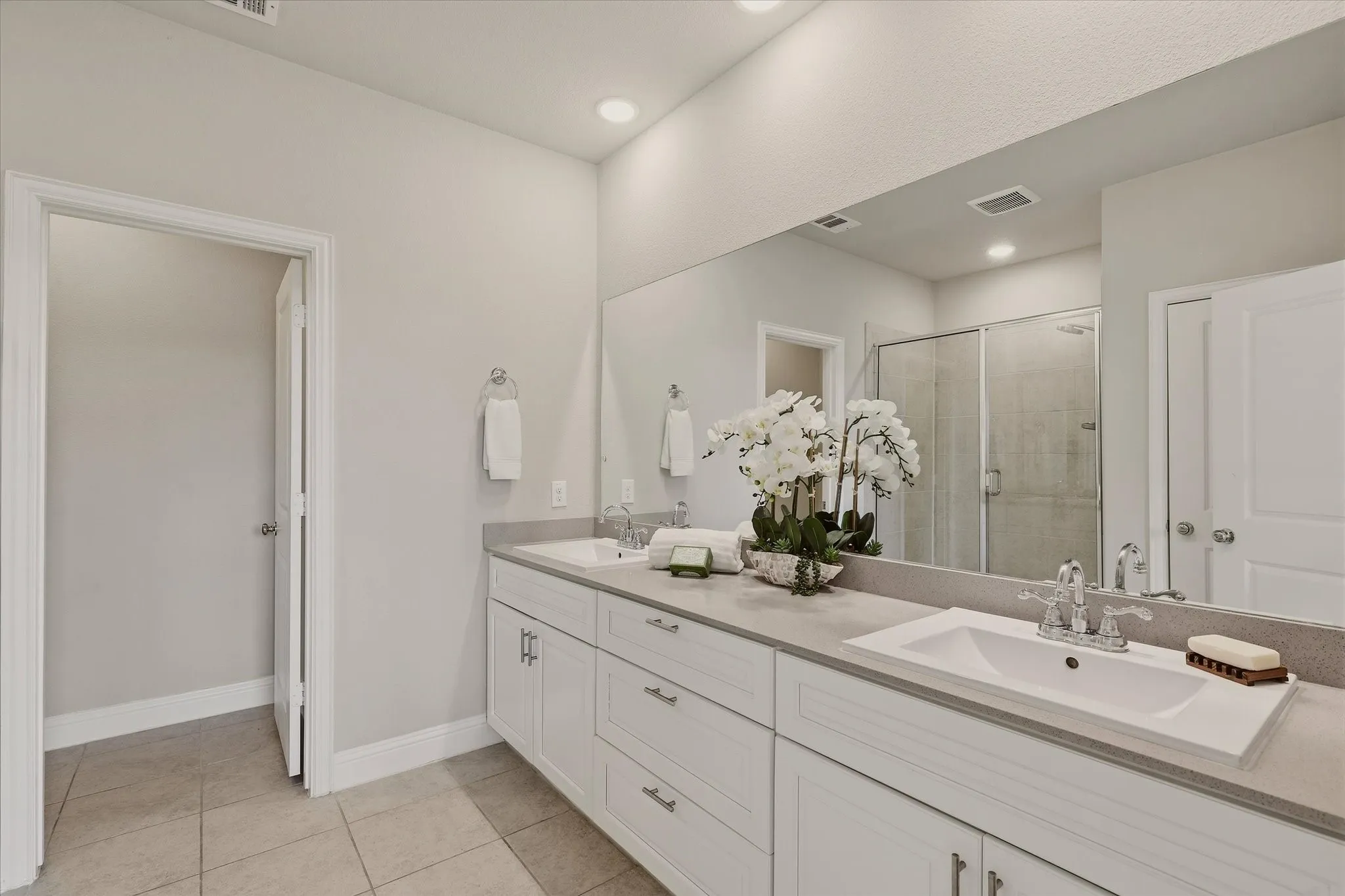 Single Family Residence For Sale in Collin County , 3405 Melrose Court, Wylie, Texas 75098, 4 Bedroom, 4 Bathroom, 2 Garage spaces, 3,098 Sqft, built in 2020, mls#21390589, Real Estate Agent in Wylie, Homes For Sale in Collin county, Homes For Sale in Wylie, Realtor in Wylie Texas, Real Estate Brokerage Independent Realty Texas, Luminita Cordes Realtor