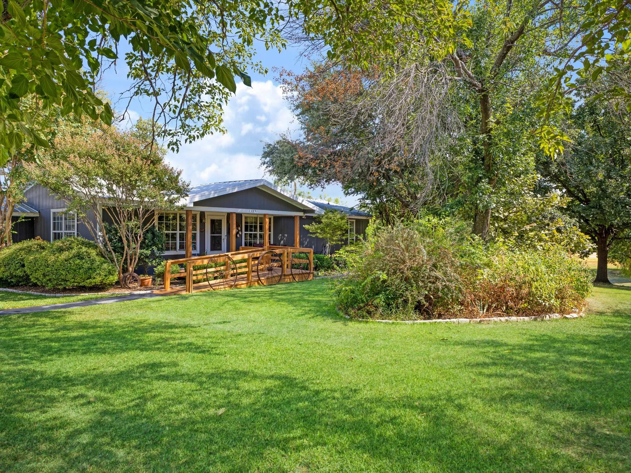 Improved Land For Sale in Denton County , 1333 Salt Branch, Little Elm, Texas 75068, 0, 0, Garage spaces, 0 Sqft, built in 1973, mls#21390737, Real Estate Agent in Little Elm, Homes For Sale in Denton county, Homes For Sale in Little Elm, Realtor in Little Elm Texas, Real Estate Brokerage Independent Realty Texas, Luminita Cordes Realtor