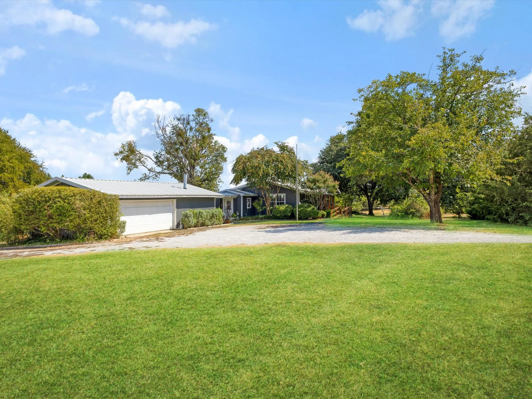 Improved Land For Sale in Denton County , 1333 Salt Branch, Little Elm, Texas 75068, 0, 0, Garage spaces, 0 Sqft, built in 1973, mls#21390737, Real Estate Agent in Little Elm, Homes For Sale in Denton county, Homes For Sale in Little Elm, Realtor in Little Elm Texas, Real Estate Brokerage Independent Realty Texas, Luminita Cordes Realtor