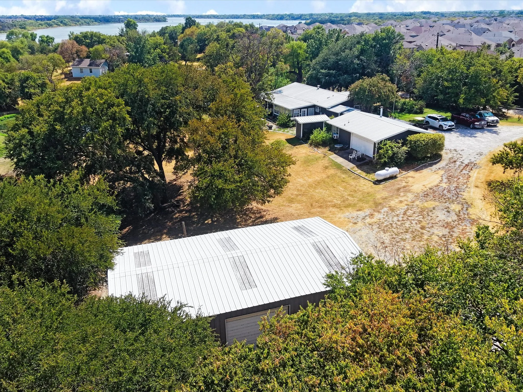 Improved Land For Sale in Denton County , 1333 Salt Branch, Little Elm, Texas 75068, 0, 0, Garage spaces, 0 Sqft, built in 1973, mls#21390737, Real Estate Agent in Little Elm, Homes For Sale in Denton county, Homes For Sale in Little Elm, Realtor in Little Elm Texas, Real Estate Brokerage Independent Realty Texas, Luminita Cordes Realtor
