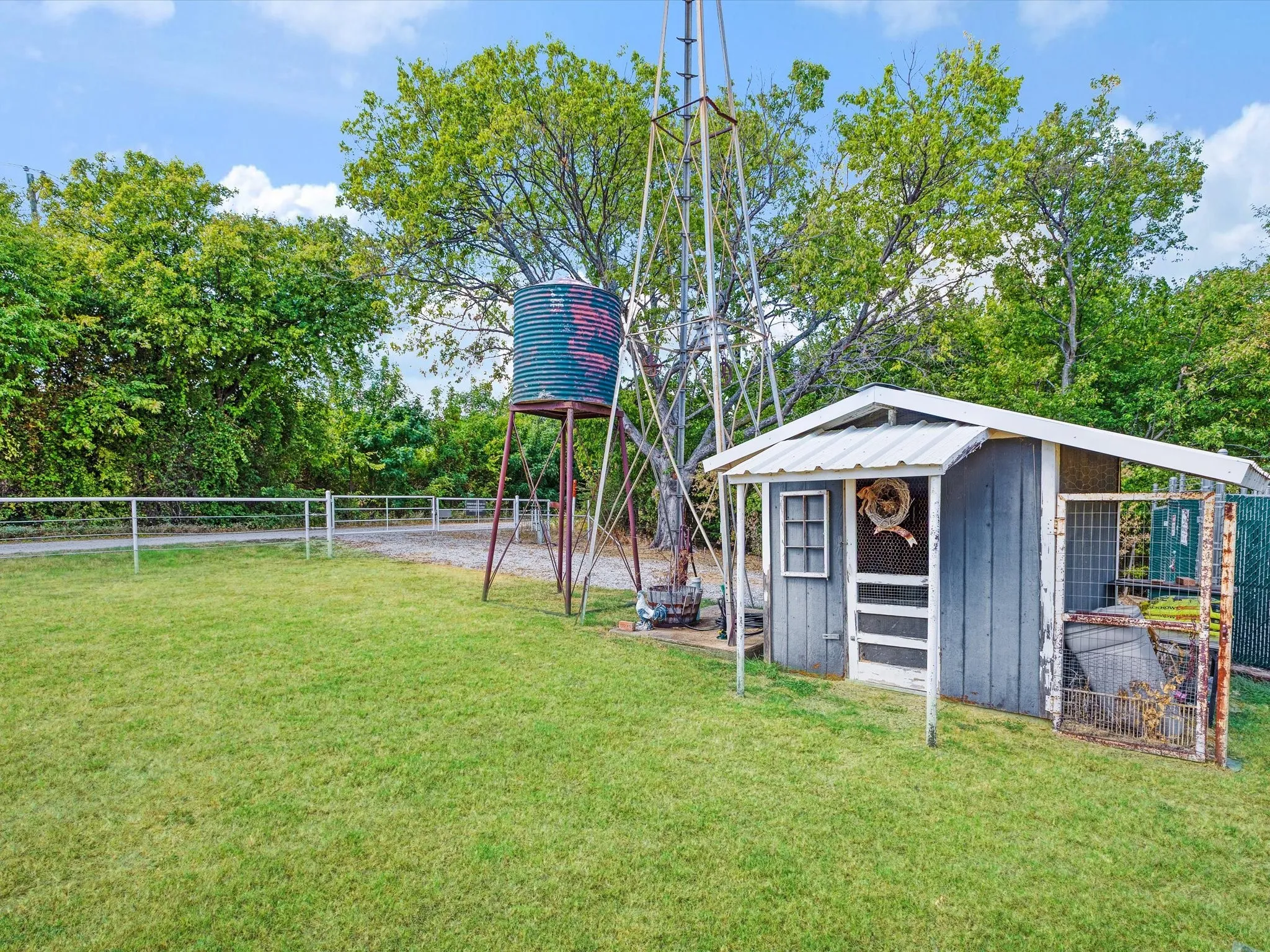 Improved Land For Sale in Denton County , 1333 Salt Branch, Little Elm, Texas 75068, 0, 0, Garage spaces, 0 Sqft, built in 1973, mls#21390737, Real Estate Agent in Little Elm, Homes For Sale in Denton county, Homes For Sale in Little Elm, Realtor in Little Elm Texas, Real Estate Brokerage Independent Realty Texas, Luminita Cordes Realtor