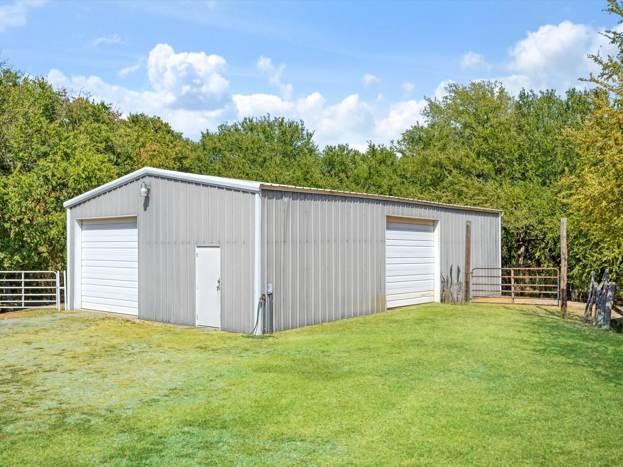 Improved Land For Sale in Denton County , 1333 Salt Branch, Little Elm, Texas 75068, 0, 0, Garage spaces, 0 Sqft, built in 1973, mls#21390737, Real Estate Agent in Little Elm, Homes For Sale in Denton county, Homes For Sale in Little Elm, Realtor in Little Elm Texas, Real Estate Brokerage Independent Realty Texas, Luminita Cordes Realtor