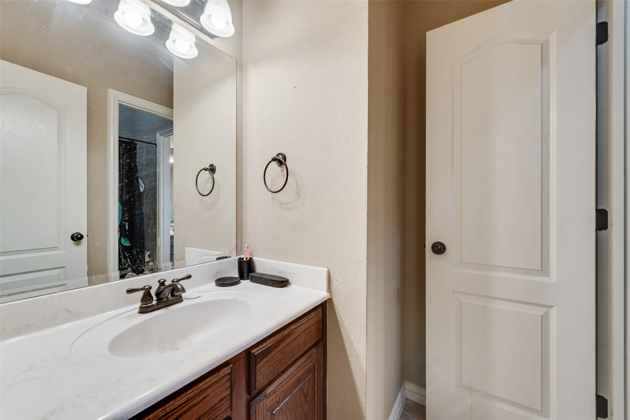 Single Family Residence For Sale in Tarrant County , 4513 Westcliffe, Mansfield, Texas 76063, 4 Bedroom, 3 Bathroom, 2 Garage spaces, 2,969 Sqft, built in 2009, mls#21329887, Real Estate Agent in Mansfield, Homes For Sale in Tarrant county, Homes For Sale in Mansfield, Realtor in Mansfield Texas, Real Estate Brokerage Independent Realty Texas, Luminita Cordes Realtor