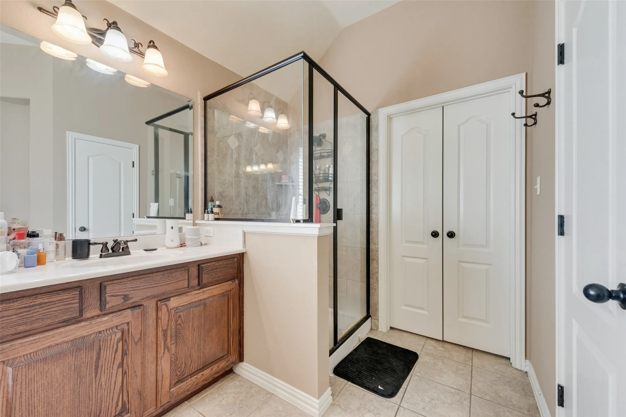 Single Family Residence For Sale in Tarrant County , 4513 Westcliffe, Mansfield, Texas 76063, 4 Bedroom, 3 Bathroom, 2 Garage spaces, 2,969 Sqft, built in 2009, mls#21329887, Real Estate Agent in Mansfield, Homes For Sale in Tarrant county, Homes For Sale in Mansfield, Realtor in Mansfield Texas, Real Estate Brokerage Independent Realty Texas, Luminita Cordes Realtor
