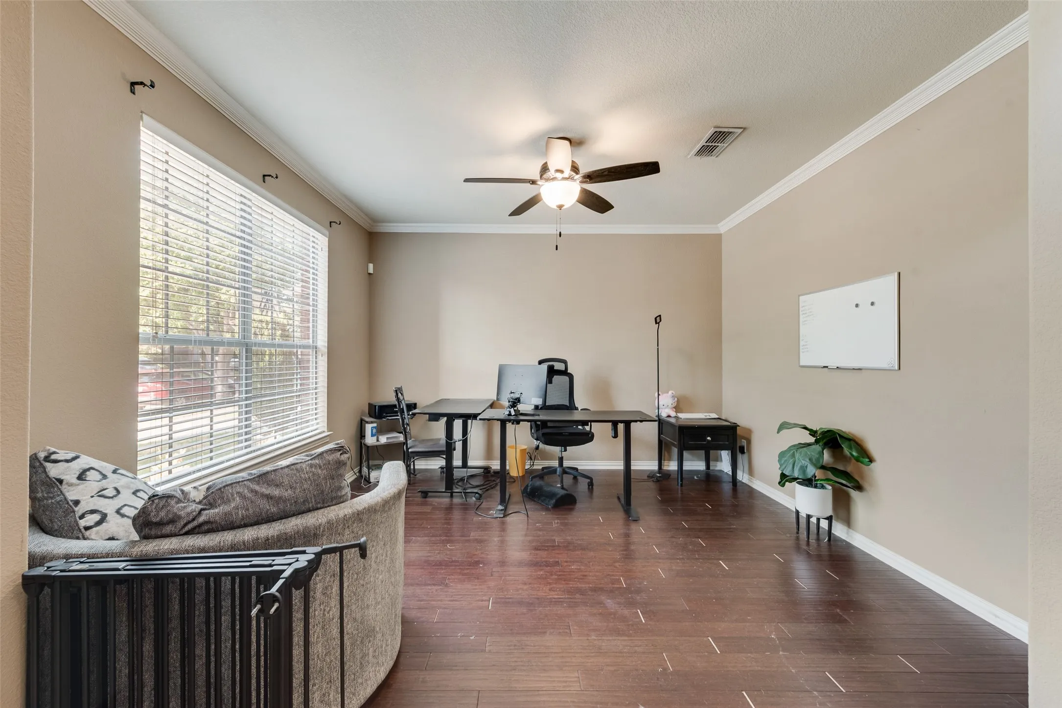 Single Family Residence For Sale in Tarrant County , 4513 Westcliffe, Mansfield, Texas 76063, 4 Bedroom, 3 Bathroom, 2 Garage spaces, 2,969 Sqft, built in 2009, mls#21329887, Real Estate Agent in Mansfield, Homes For Sale in Tarrant county, Homes For Sale in Mansfield, Realtor in Mansfield Texas, Real Estate Brokerage Independent Realty Texas, Luminita Cordes Realtor