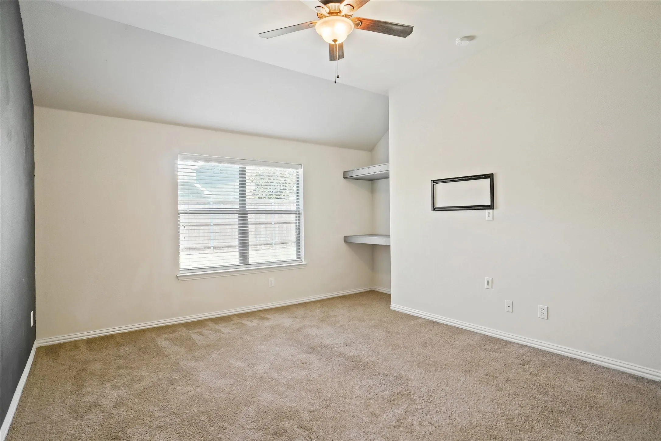 Single Family Residence For Rent in Denton County , 11817 Cape Cod Springs Drive, Frisco, Texas 75036, 3 Bedroom, 2 Bathroom, 2 Garage spaces, 1,794 Sqft, built in 2012, mls#21390777, Real Estate Agent in Frisco, Homes For Rent in Denton county, Homes For Rent in Frisco, Realtor in Frisco Texas, Real Estate Brokerage Independent Realty Texas, Luminita Cordes Realtor