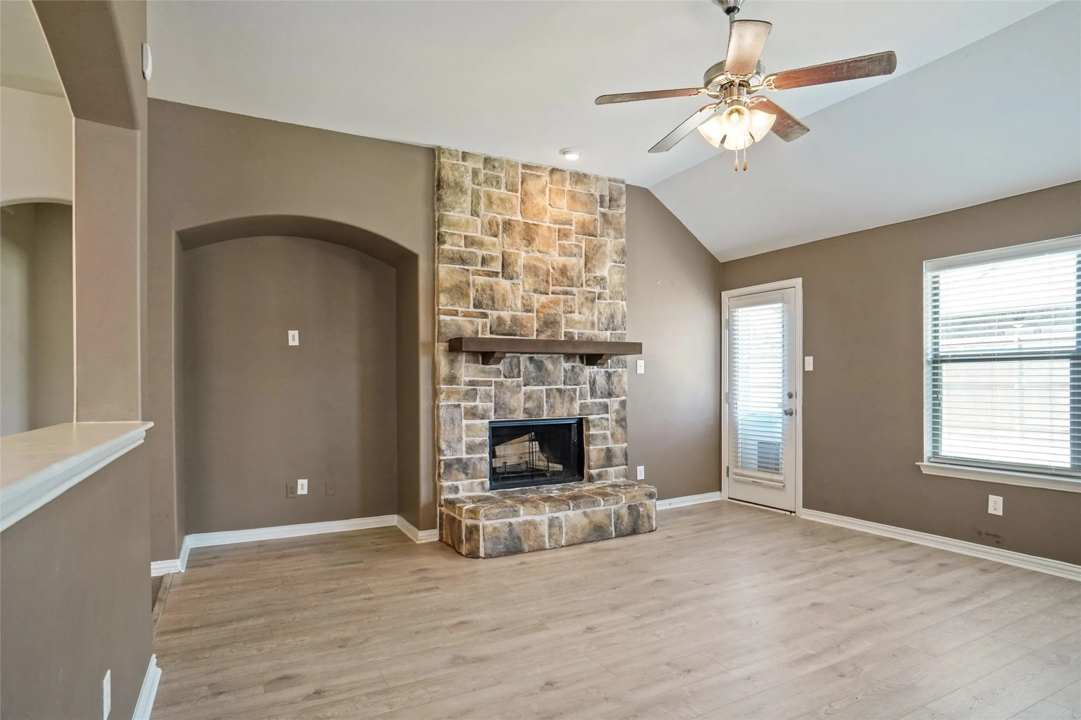 Single Family Residence For Rent in Denton County , 11817 Cape Cod Springs Drive, Frisco, Texas 75036, 3 Bedroom, 2 Bathroom, 2 Garage spaces, 1,794 Sqft, built in 2012, mls#21390777, Real Estate Agent in Frisco, Homes For Rent in Denton county, Homes For Rent in Frisco, Realtor in Frisco Texas, Real Estate Brokerage Independent Realty Texas, Luminita Cordes Realtor