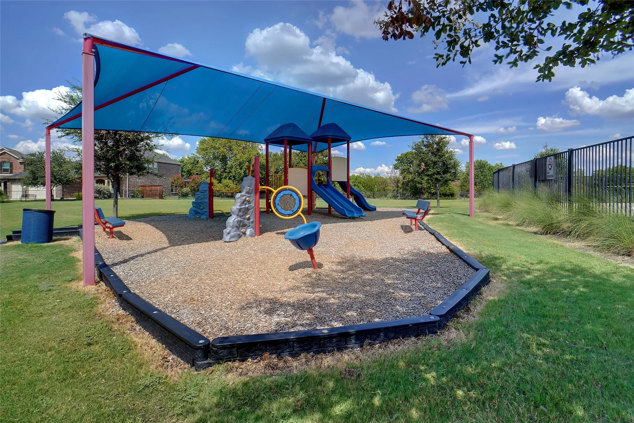 Single Family Residence For Rent in Denton County , 11817 Cape Cod Springs Drive, Frisco, Texas 75036, 3 Bedroom, 2 Bathroom, 2 Garage spaces, 1,794 Sqft, built in 2012, mls#21390777, Real Estate Agent in Frisco, Homes For Rent in Denton county, Homes For Rent in Frisco, Realtor in Frisco Texas, Real Estate Brokerage Independent Realty Texas, Luminita Cordes Realtor