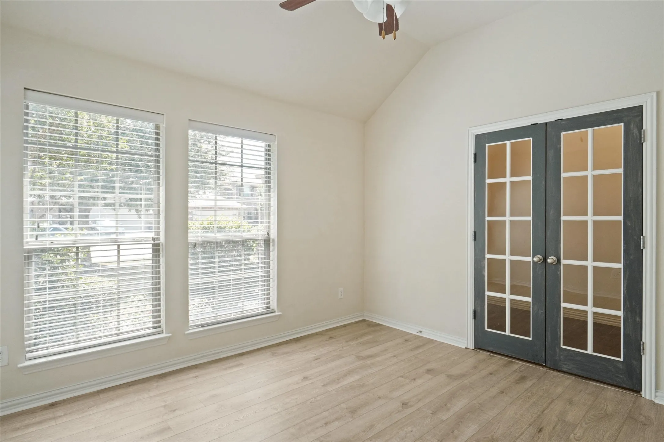 Single Family Residence For Rent in Denton County , 11817 Cape Cod Springs Drive, Frisco, Texas 75036, 3 Bedroom, 2 Bathroom, 2 Garage spaces, 1,794 Sqft, built in 2012, mls#21390777, Real Estate Agent in Frisco, Homes For Rent in Denton county, Homes For Rent in Frisco, Realtor in Frisco Texas, Real Estate Brokerage Independent Realty Texas, Luminita Cordes Realtor