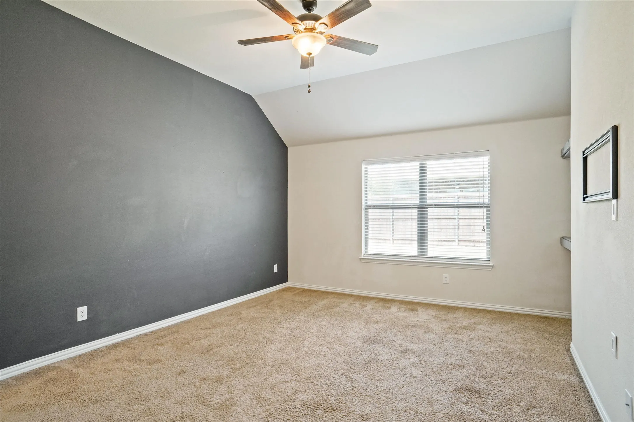 Single Family Residence For Rent in Denton County , 11817 Cape Cod Springs Drive, Frisco, Texas 75036, 3 Bedroom, 2 Bathroom, 2 Garage spaces, 1,794 Sqft, built in 2012, mls#21390777, Real Estate Agent in Frisco, Homes For Rent in Denton county, Homes For Rent in Frisco, Realtor in Frisco Texas, Real Estate Brokerage Independent Realty Texas, Luminita Cordes Realtor