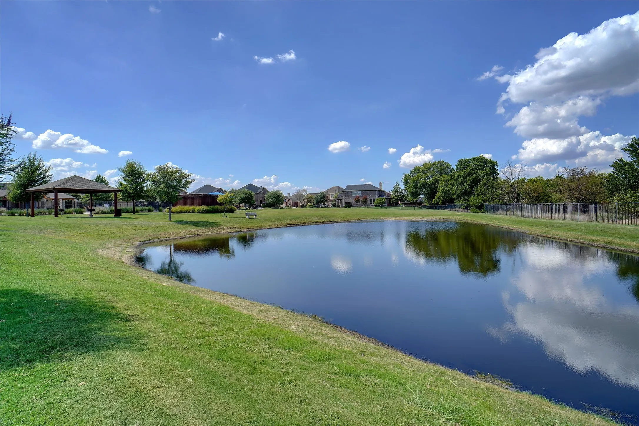 Single Family Residence For Rent in Denton County , 11817 Cape Cod Springs Drive, Frisco, Texas 75036, 3 Bedroom, 2 Bathroom, 2 Garage spaces, 1,794 Sqft, built in 2012, mls#21390777, Real Estate Agent in Frisco, Homes For Rent in Denton county, Homes For Rent in Frisco, Realtor in Frisco Texas, Real Estate Brokerage Independent Realty Texas, Luminita Cordes Realtor