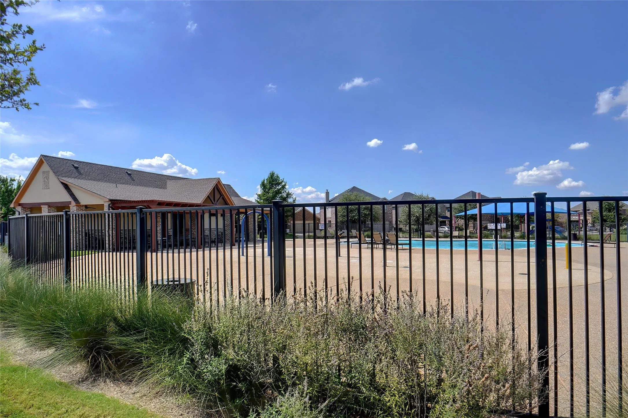 Single Family Residence For Rent in Denton County , 11817 Cape Cod Springs Drive, Frisco, Texas 75036, 3 Bedroom, 2 Bathroom, 2 Garage spaces, 1,794 Sqft, built in 2012, mls#21390777, Real Estate Agent in Frisco, Homes For Rent in Denton county, Homes For Rent in Frisco, Realtor in Frisco Texas, Real Estate Brokerage Independent Realty Texas, Luminita Cordes Realtor