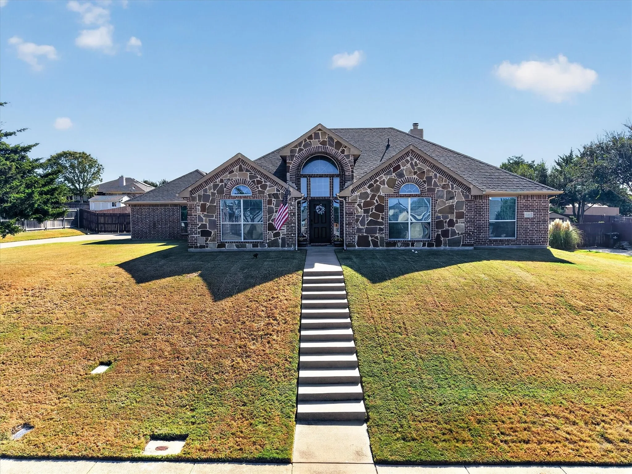 Single Family Residence For Sale in Ellis County , 6460 Fox Run Dr., Midlothian, Texas 76065, 4 Bedroom, 2 Bathroom, 2 Garage spaces, 2,321 Sqft, built in 2010, mls#21389891, Real Estate Agent in Midlothian, Homes For Sale in Ellis county, Homes For Sale in Midlothian, Realtor in Midlothian Texas, Real Estate Brokerage Independent Realty Texas, Luminita Cordes Realtor