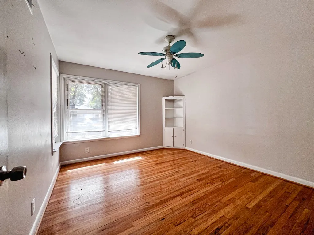 Single Family Residence For Rent in Dallas County , 2629 Maverick Avenue, Dallas, Texas 75228, 3 Bedroom, 2 Bathroom, 1 Garage spaces, 1,344 Sqft, built in 1956, mls#21390776, Real Estate Agent in Dallas, Homes For Rent in Dallas county, Homes For Rent in Dallas, Realtor in Dallas Texas, Real Estate Brokerage Independent Realty Texas, Luminita Cordes Realtor