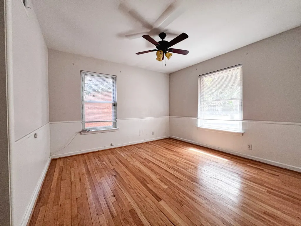 Single Family Residence For Rent in Dallas County , 2629 Maverick Avenue, Dallas, Texas 75228, 3 Bedroom, 2 Bathroom, 1 Garage spaces, 1,344 Sqft, built in 1956, mls#21390776, Real Estate Agent in Dallas, Homes For Rent in Dallas county, Homes For Rent in Dallas, Realtor in Dallas Texas, Real Estate Brokerage Independent Realty Texas, Luminita Cordes Realtor