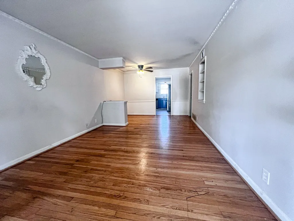Single Family Residence For Rent in Dallas County , 2629 Maverick Avenue, Dallas, Texas 75228, 3 Bedroom, 2 Bathroom, 1 Garage spaces, 1,344 Sqft, built in 1956, mls#21390776, Real Estate Agent in Dallas, Homes For Rent in Dallas county, Homes For Rent in Dallas, Realtor in Dallas Texas, Real Estate Brokerage Independent Realty Texas, Luminita Cordes Realtor